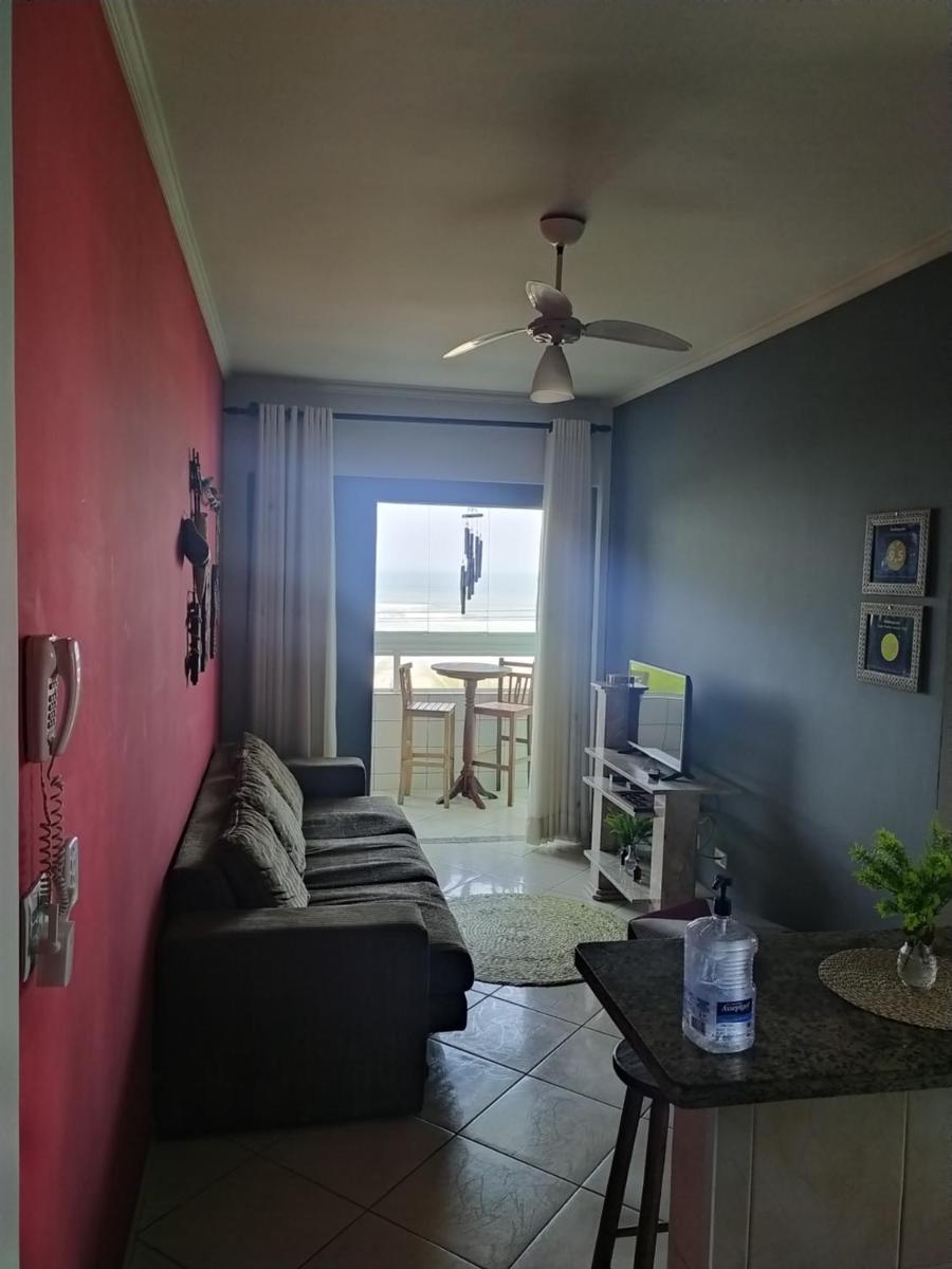 Apto. (pé na areia) com Churrasqueira na sacada