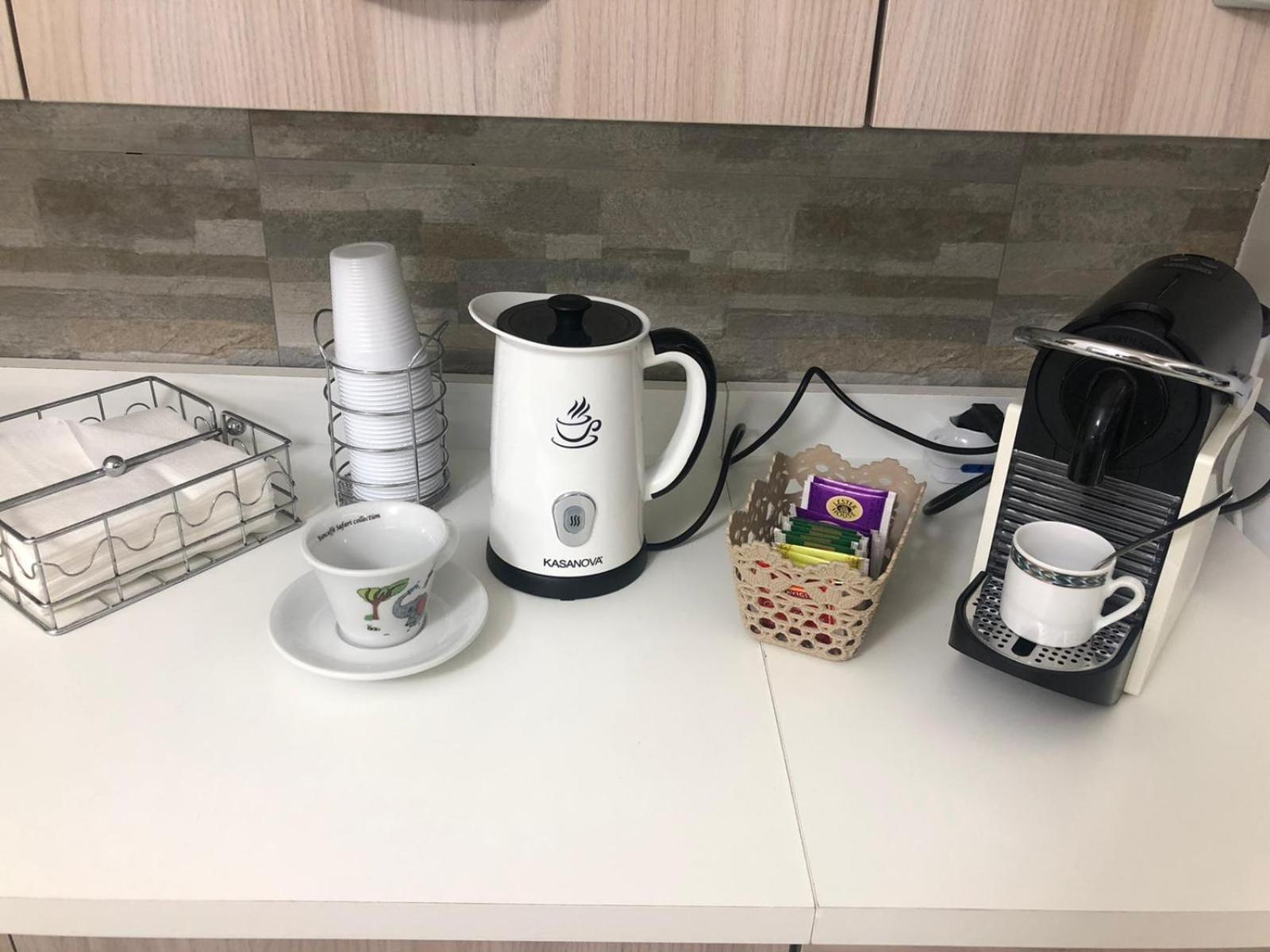 Dimora Vittoria en Bari — kitchen