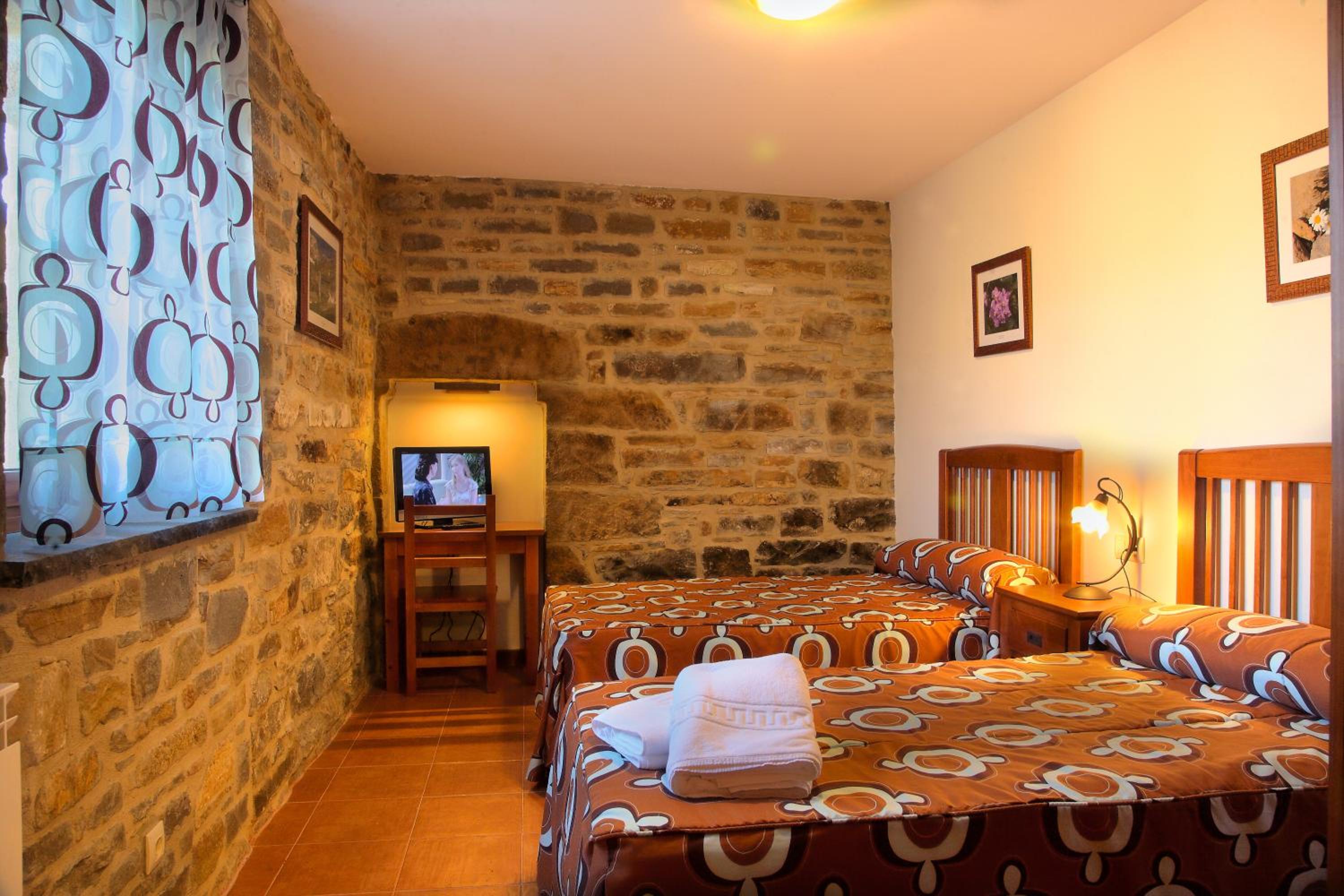 Casas Pirineo, Ainsa