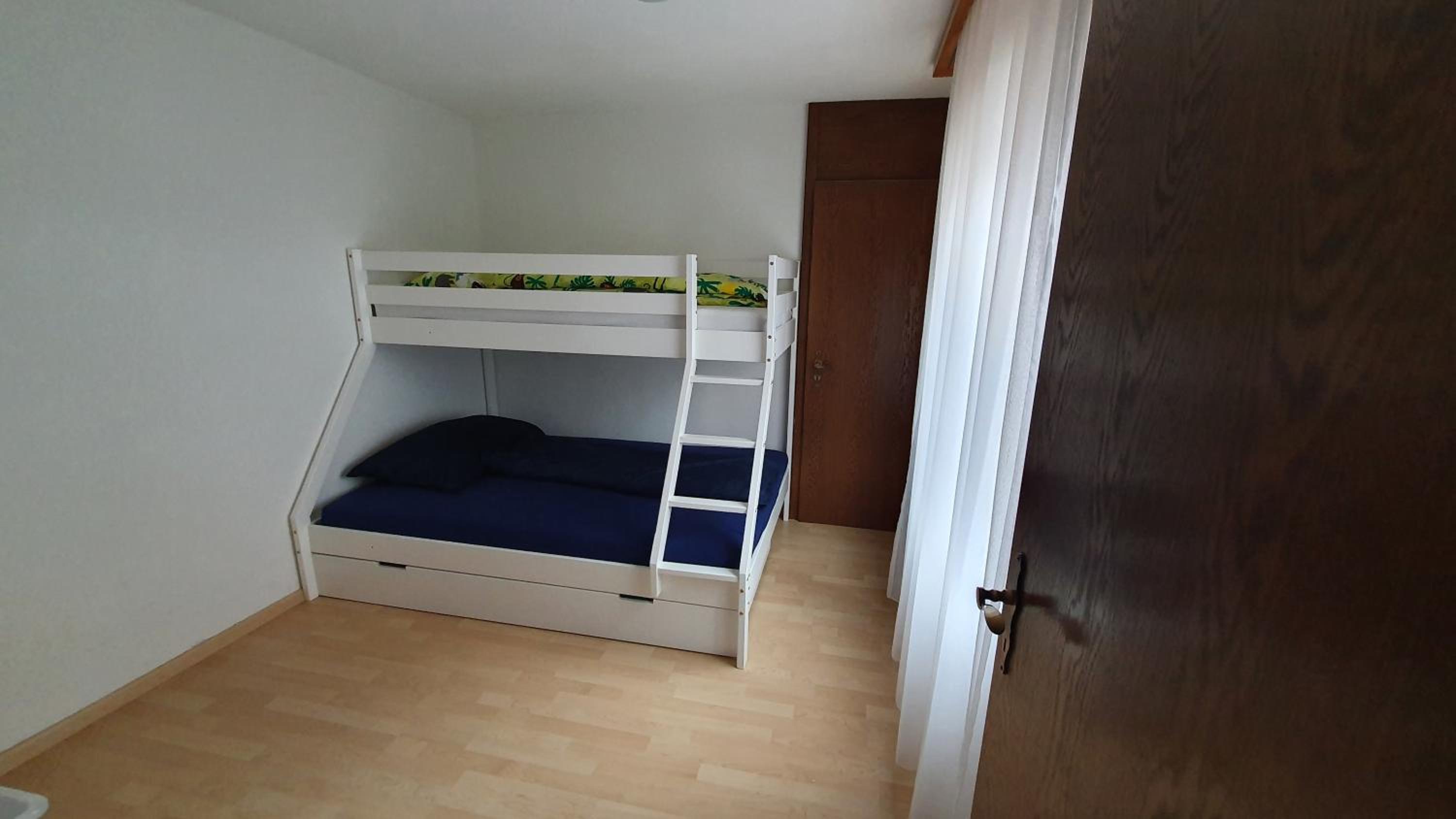 Moderne Wohnung im Zentrum von Leukerbad, Haus Topas