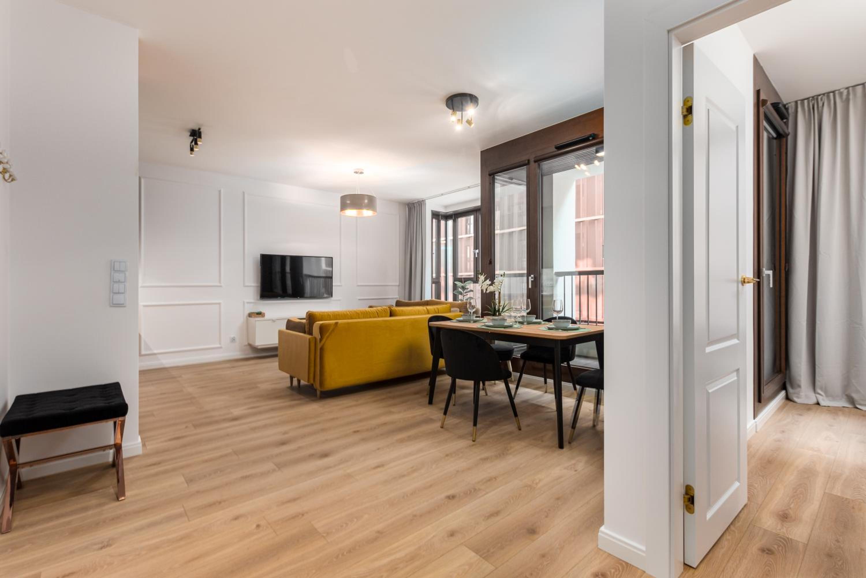 BG Premium Apartments Browary Warszawskie view 5