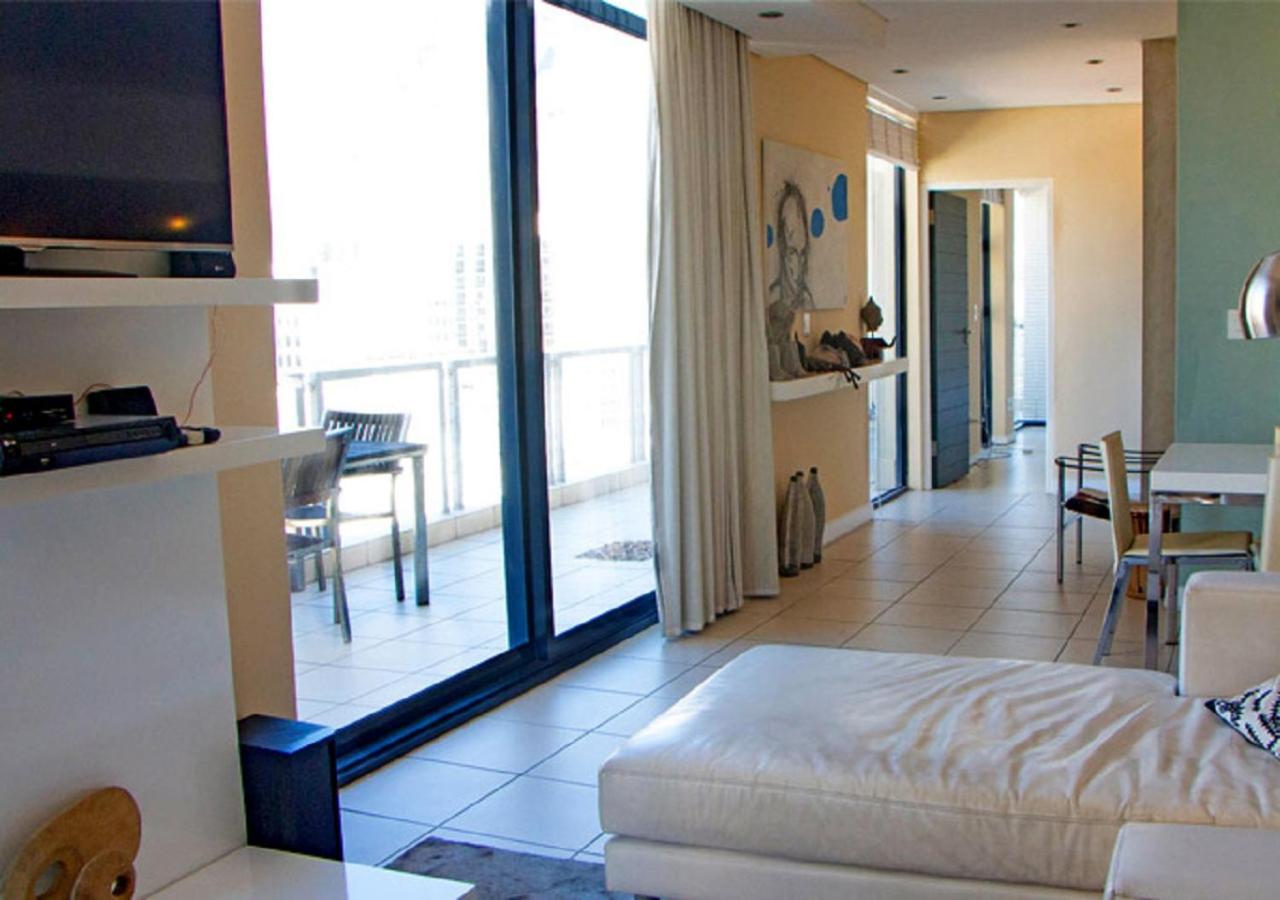 Cape Town Family Apartments on Long Street with Great views view 4