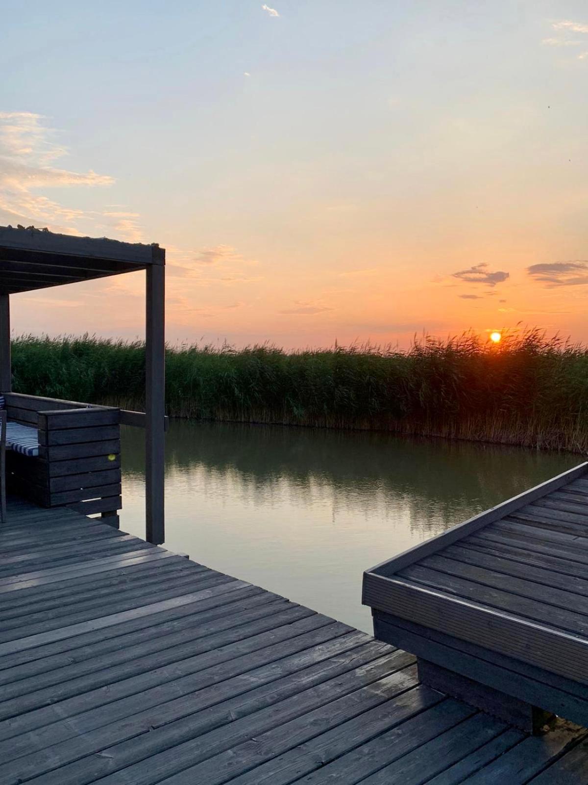 Seehütte Neusiedlersee inklusive Elektroboot