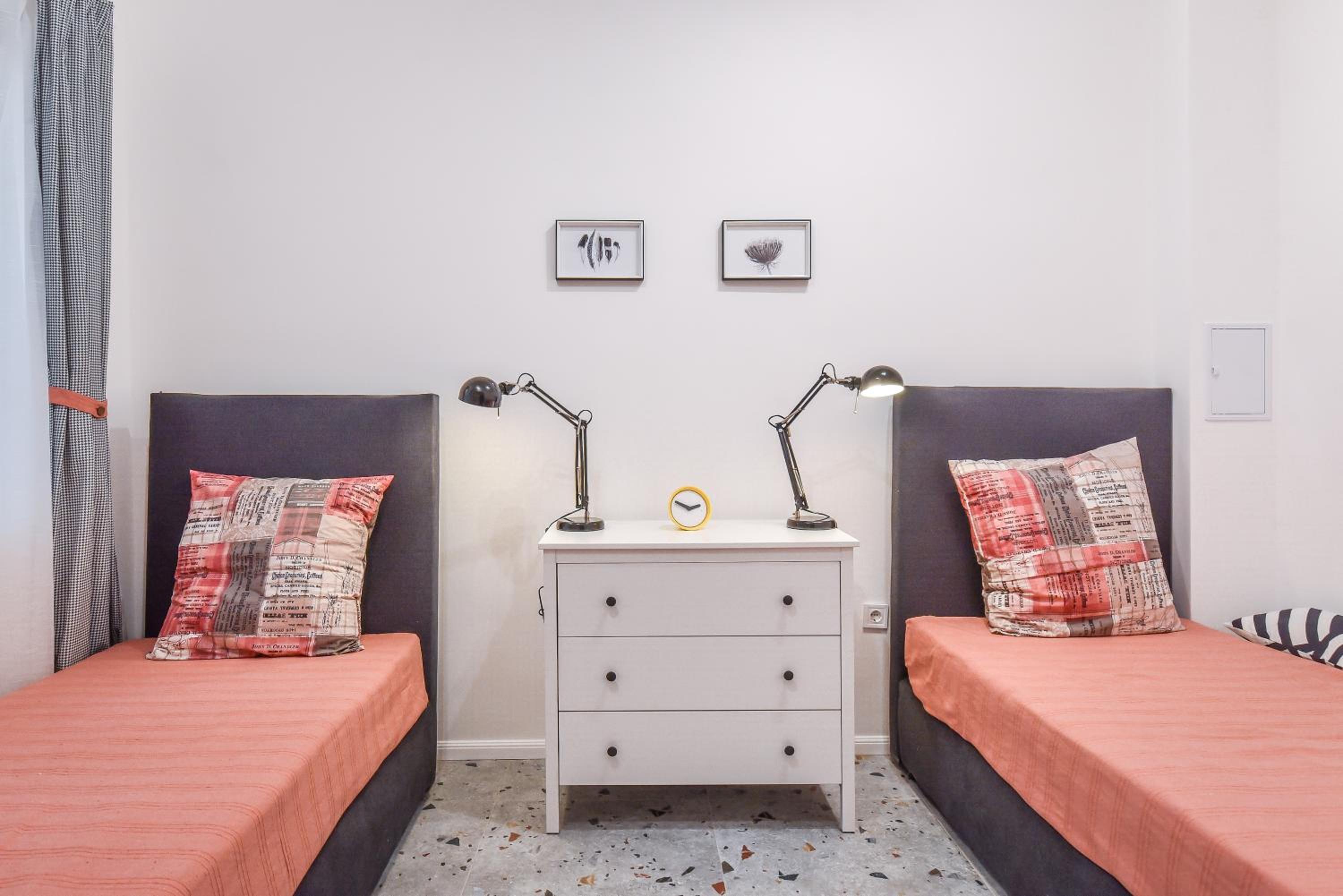 Bright 2BD Center Apartment - AC & Fast Wi-Fi by Flat Mаnager view 3