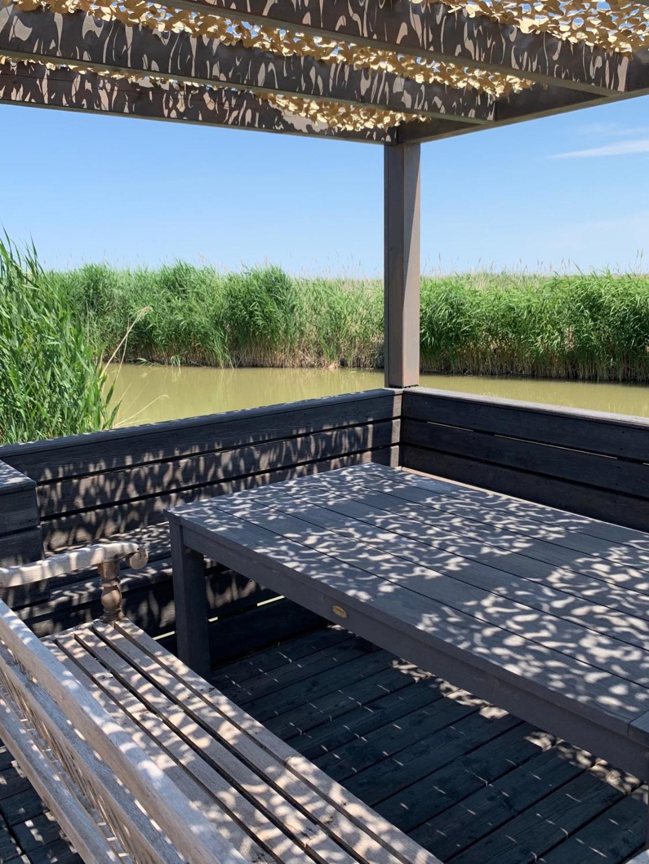 Seehütte Neusiedlersee inklusive Elektroboot