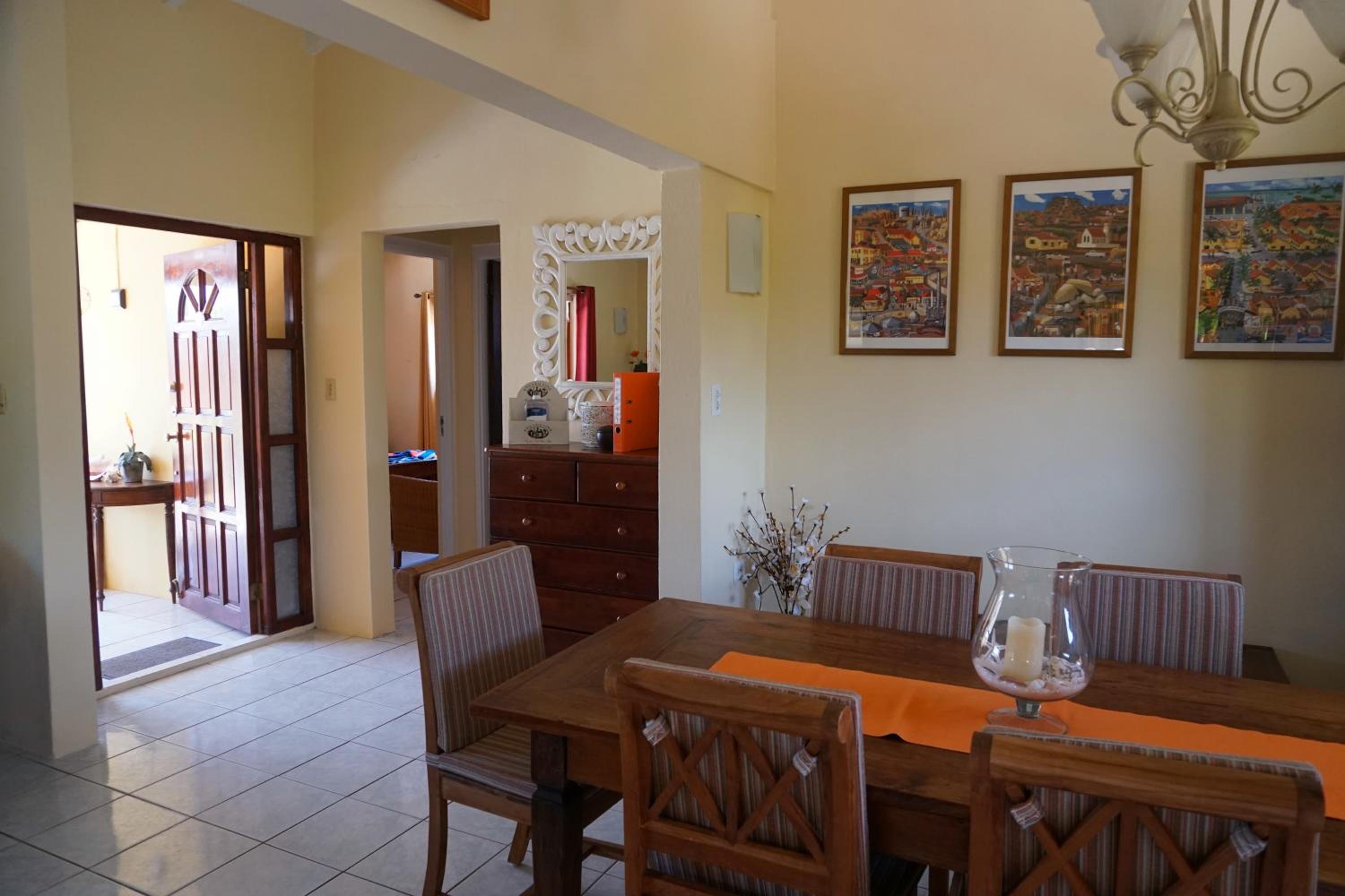 Cariñas Studio Apartments