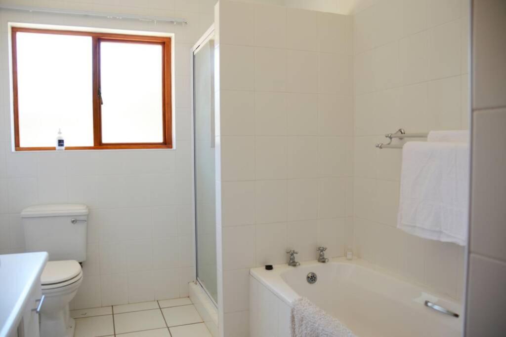 Vrede Fountain House Farm Stay view 3