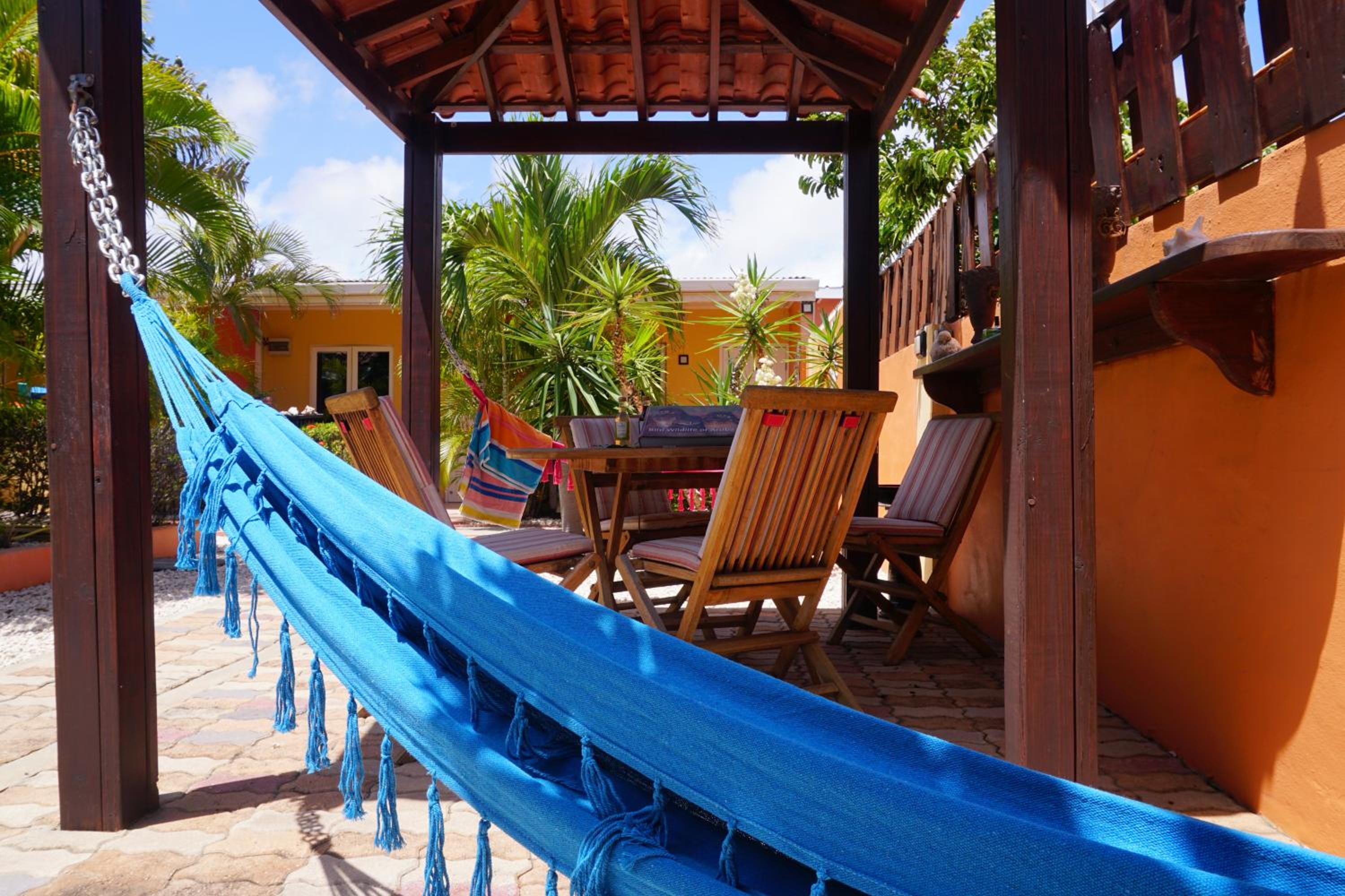 Cariñas Studio Apartments