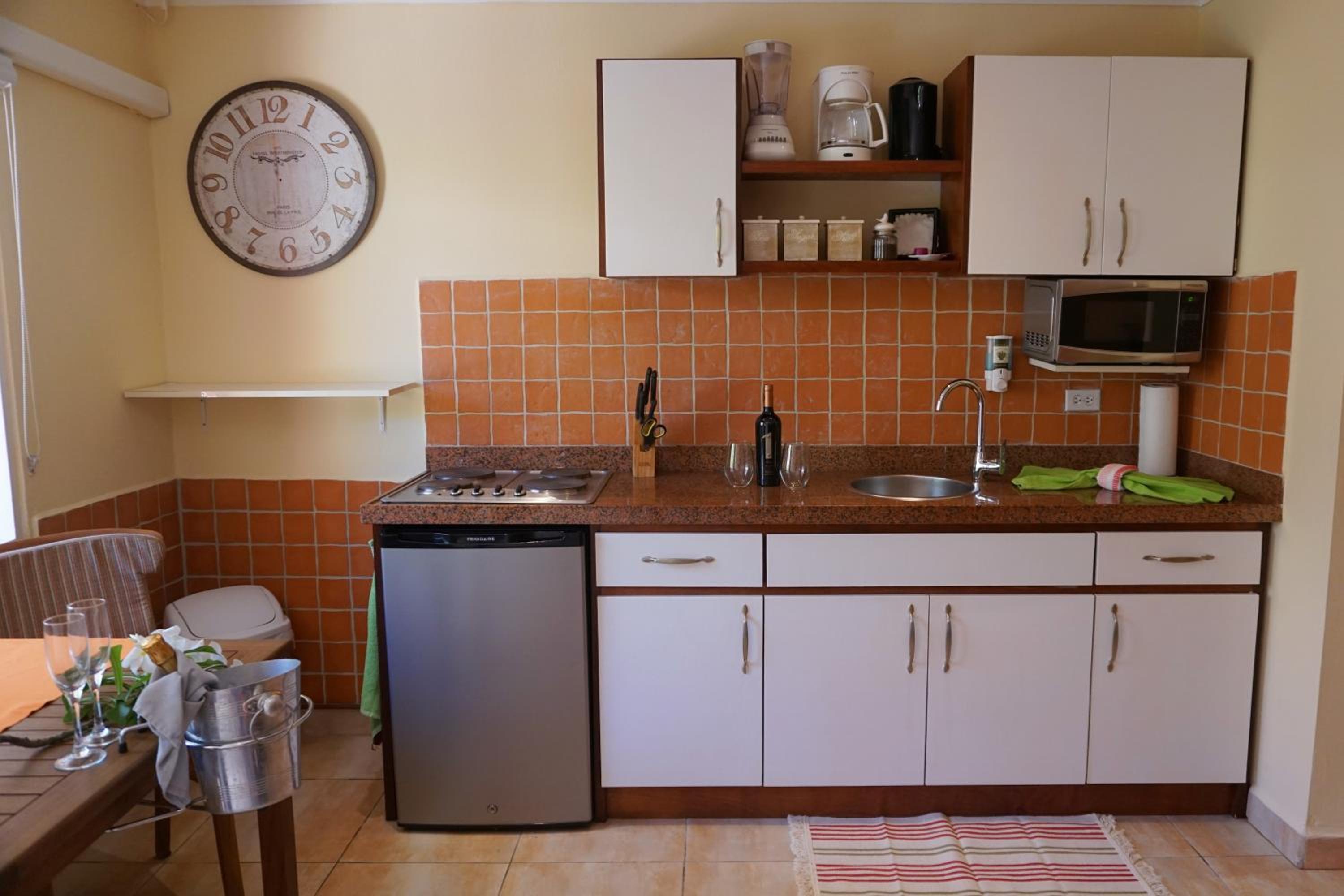 Cariñas Studio Apartments