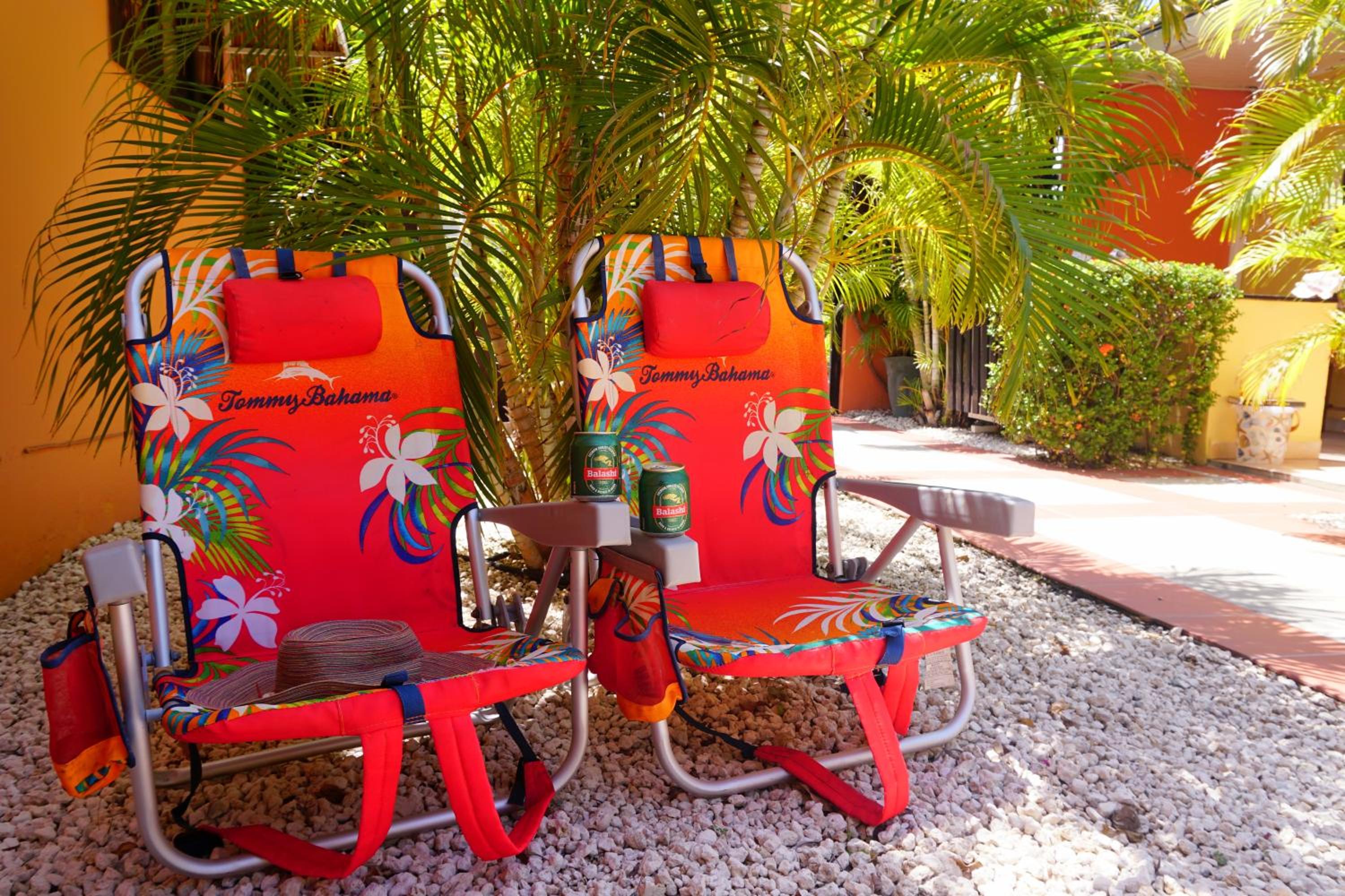 Cariñas Studio Apartments