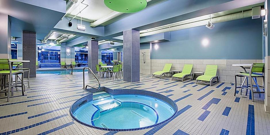 Brandon Vacations - Holiday Inn Express  Suites - Brandon, an IHG Hotel - Property Image 3