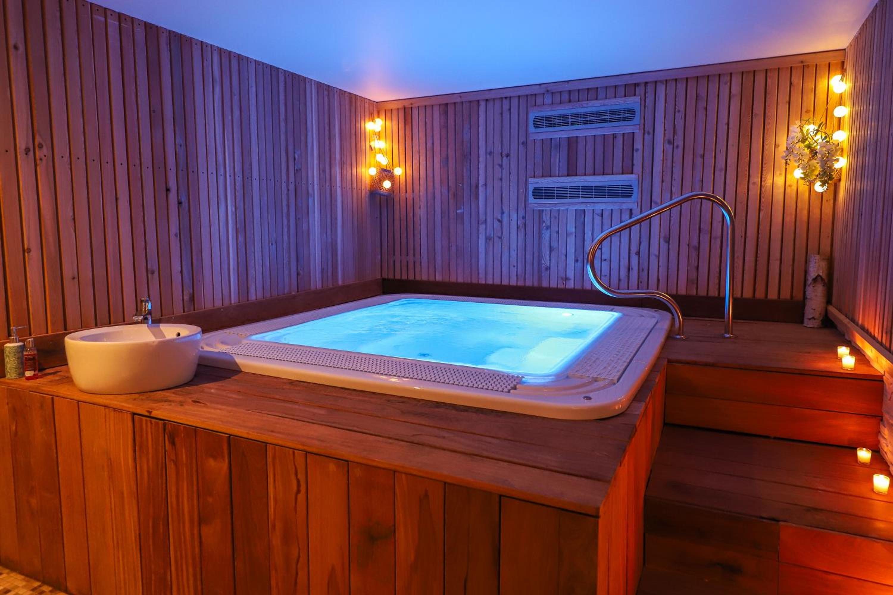 Jacuzzi