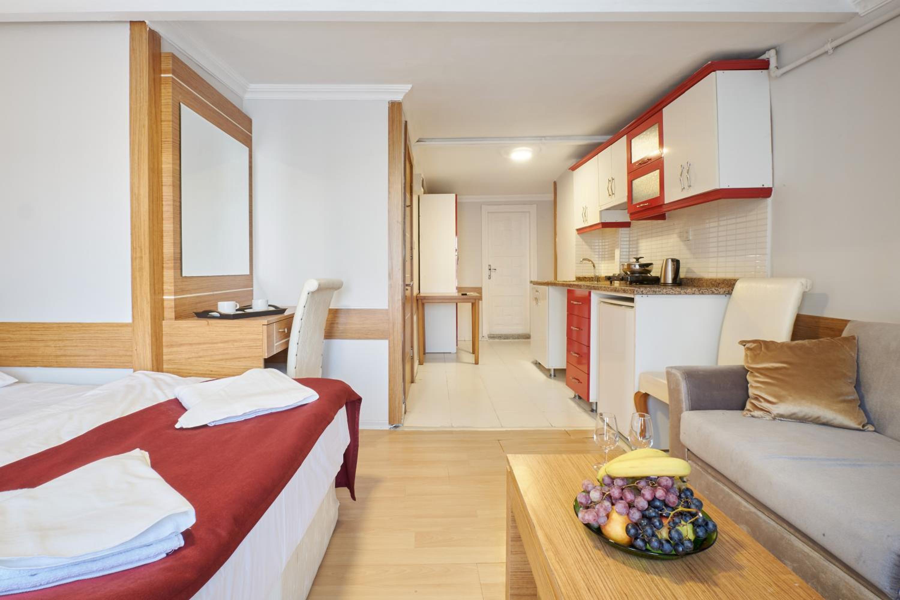 Central Suites Taksim - Image 11