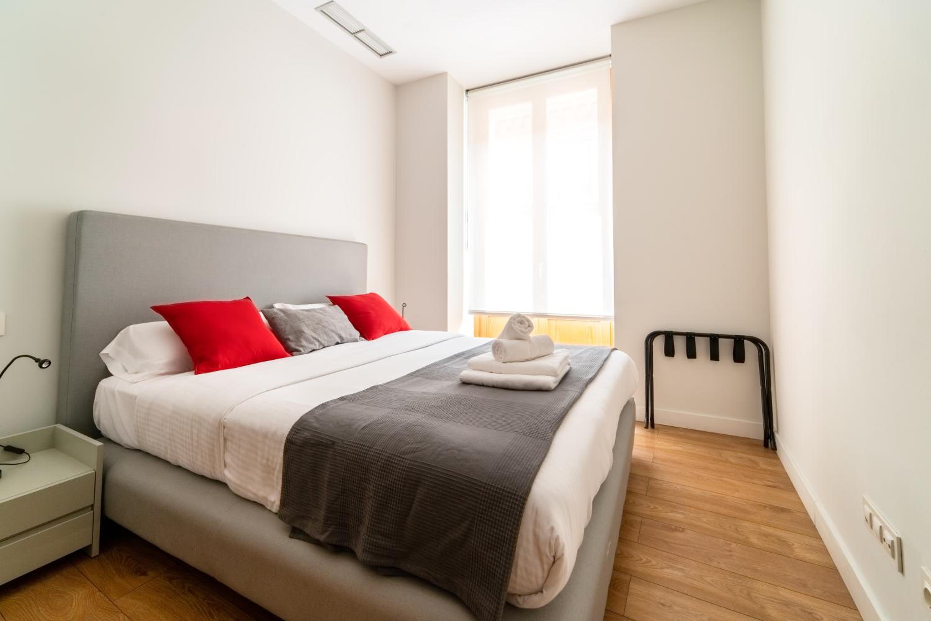 Morar Apartments Malasaña view 5