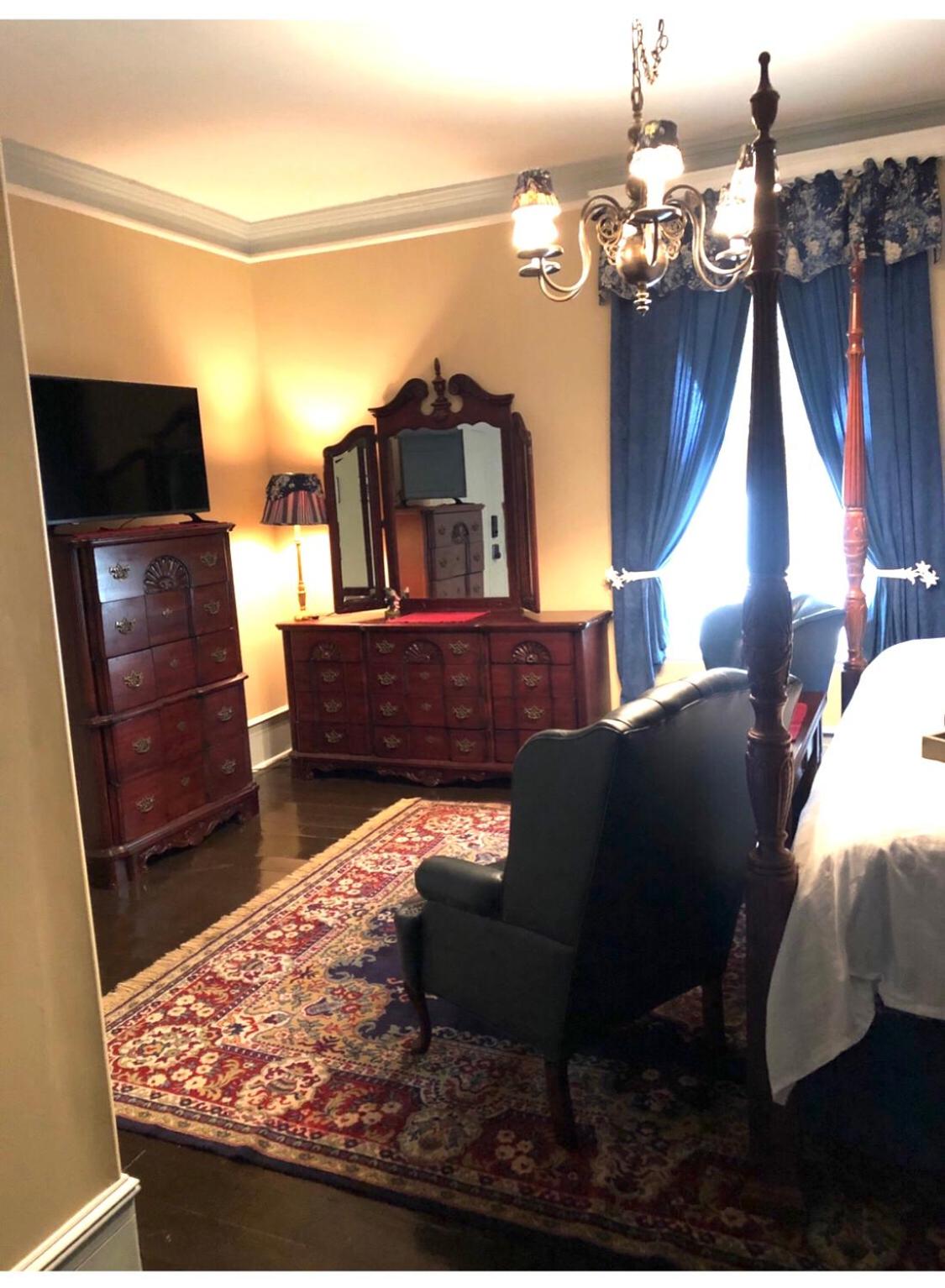 Belmont Inn