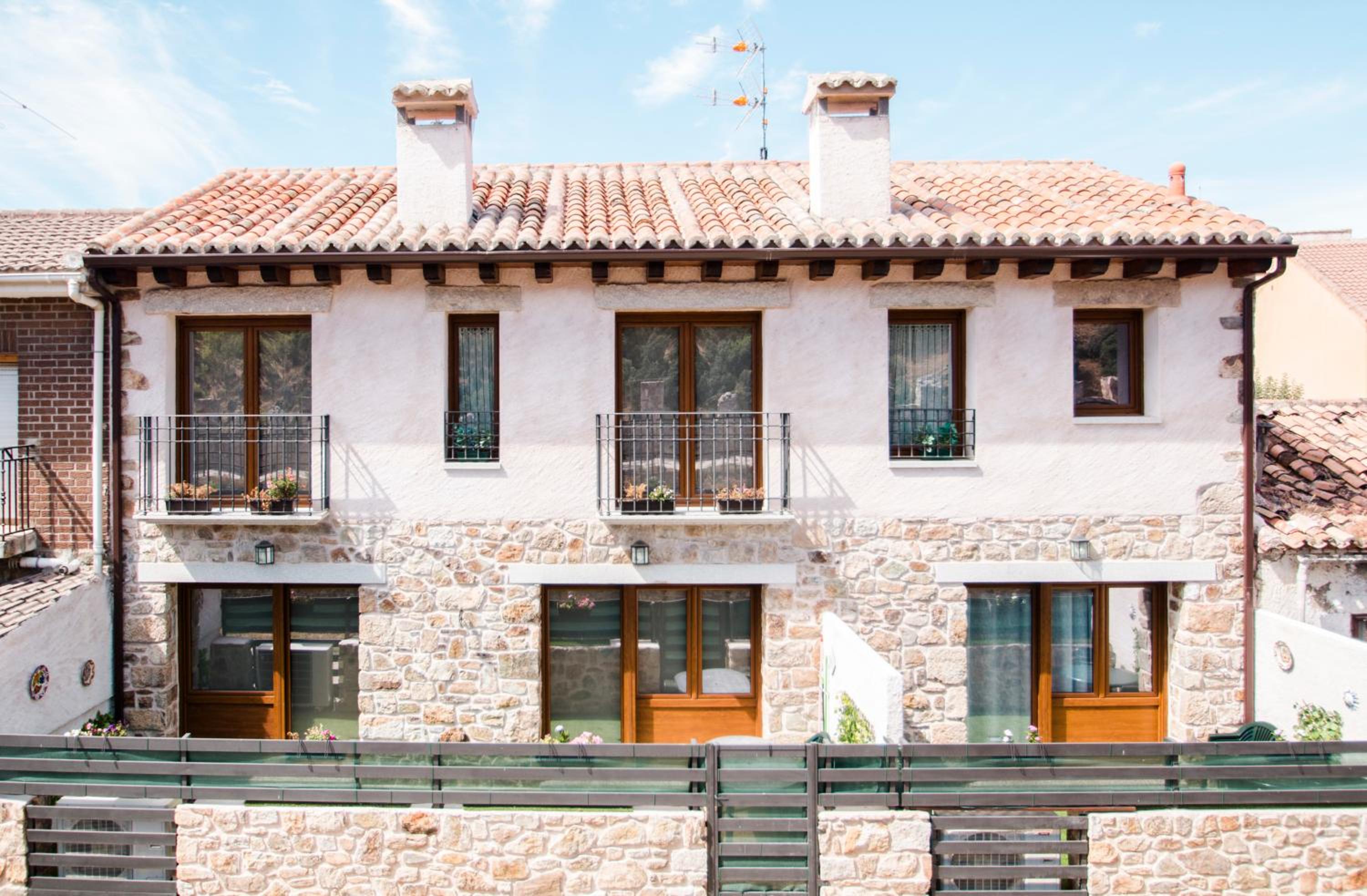 Apartamentos LA PARRA view 2