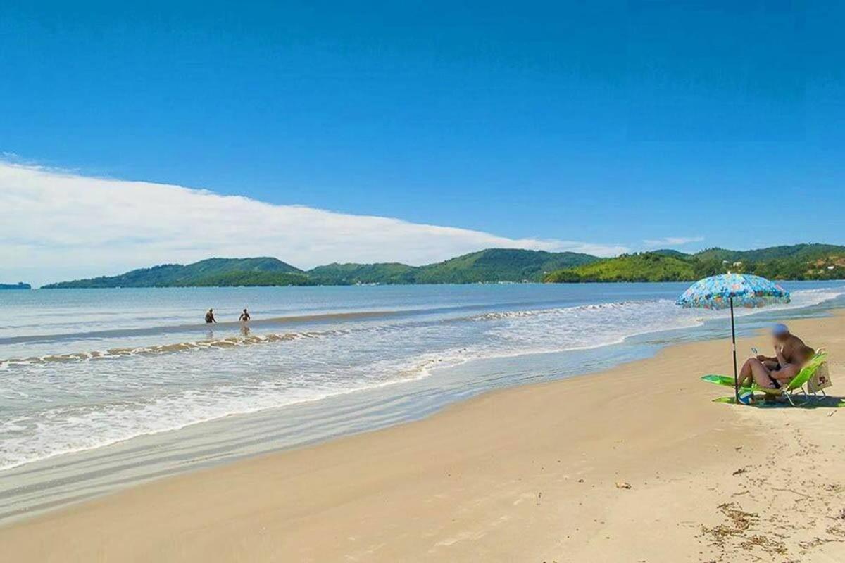 Lindo apto completo a 150m da praia