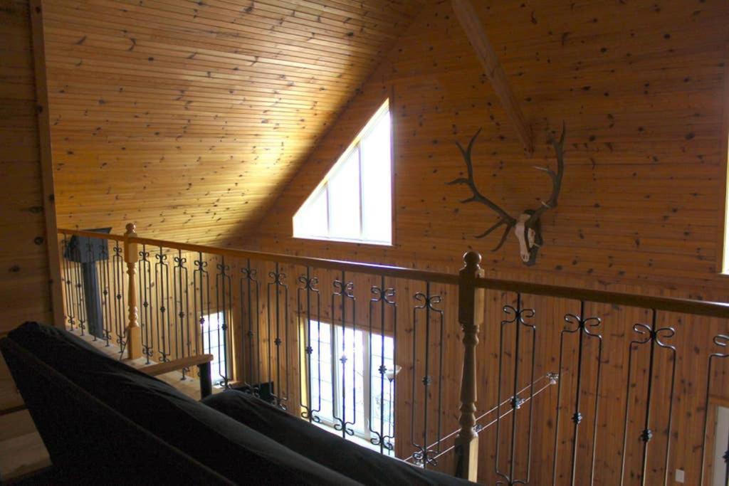 Chalet l'Authentique: Massif, Spa et Plein Air