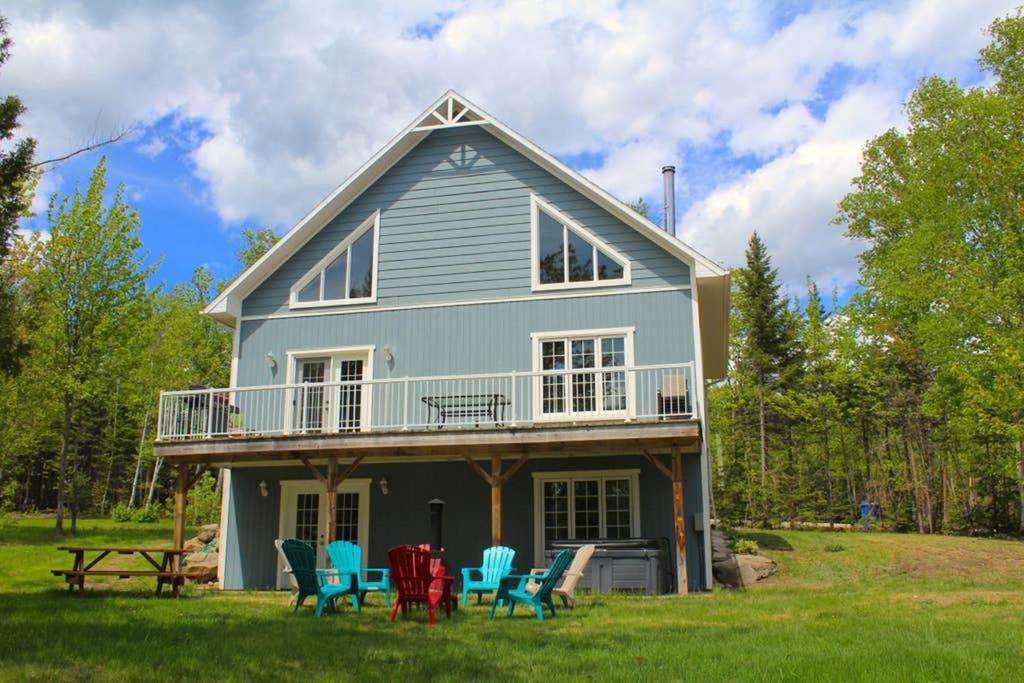 Chalet l'Authentique: Massif, Spa et Plein Air