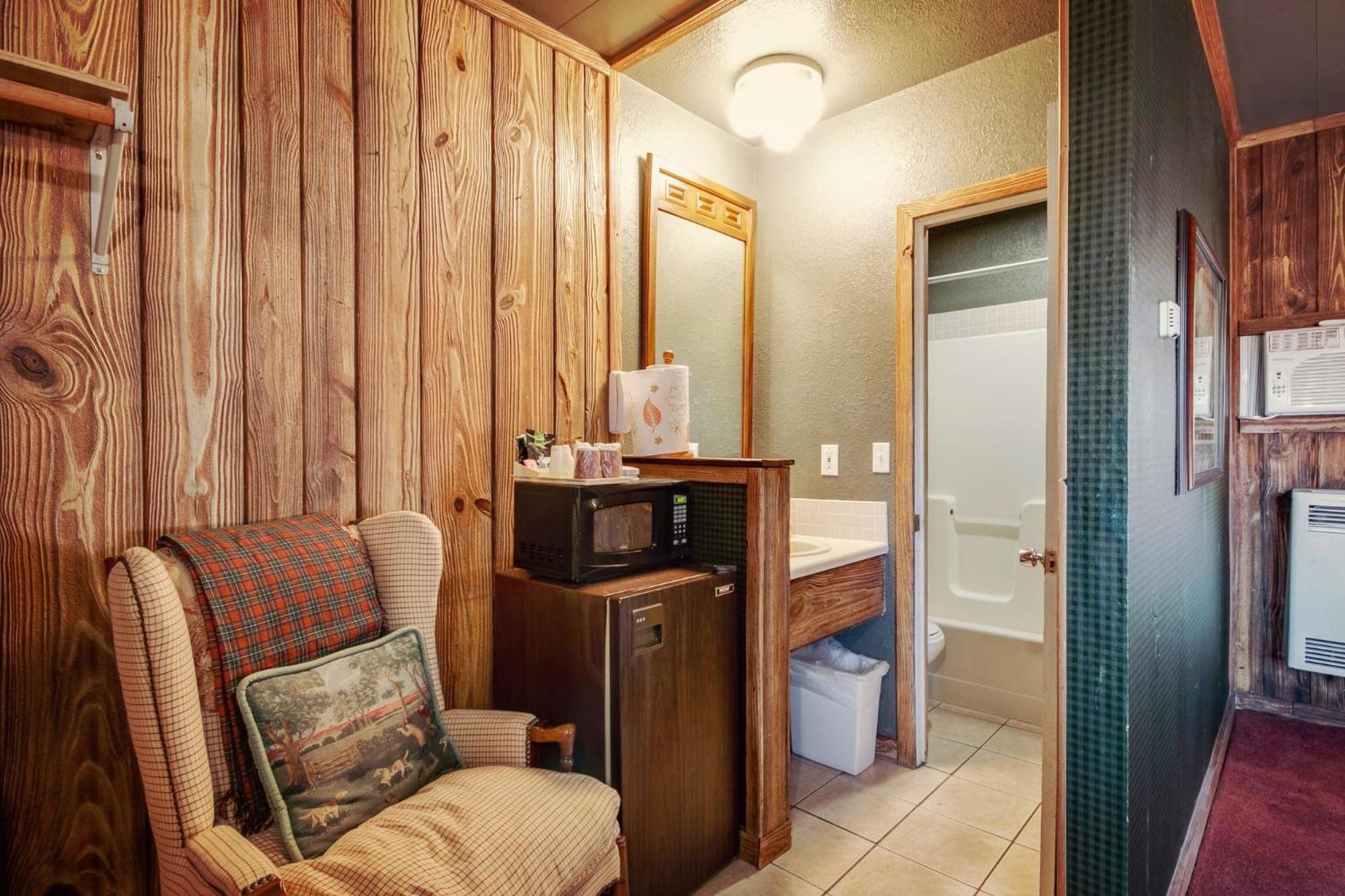 Simmer Motel