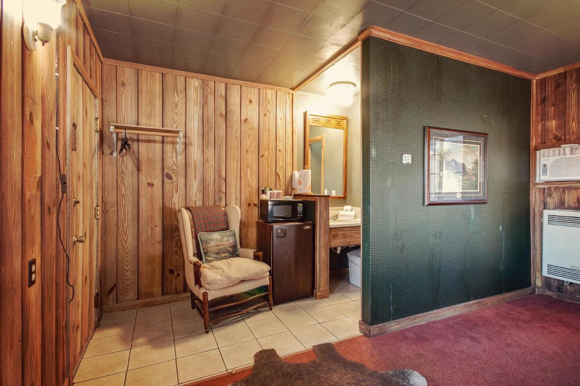 Simmer Motel