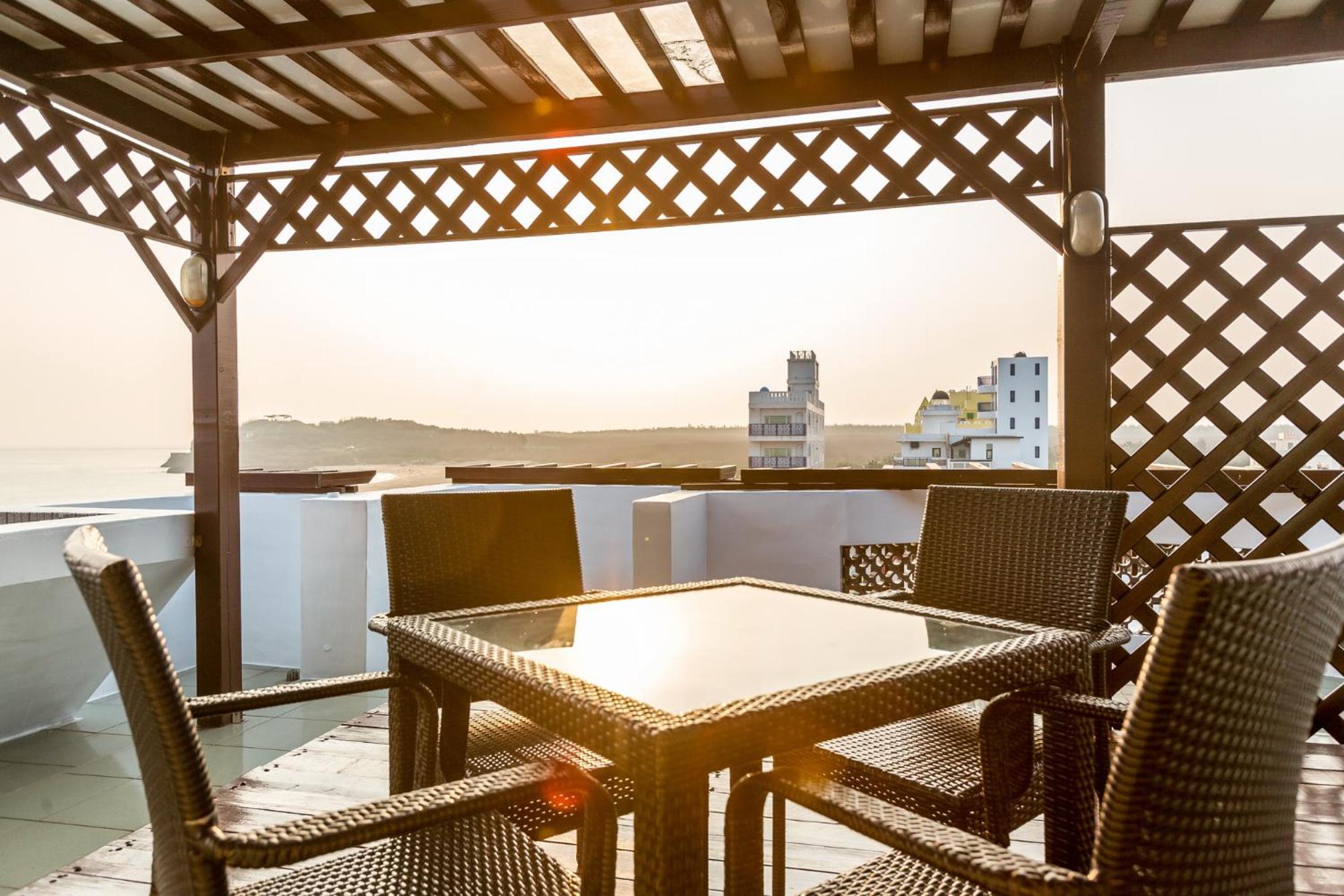 Beachcastle & Sea View Villa