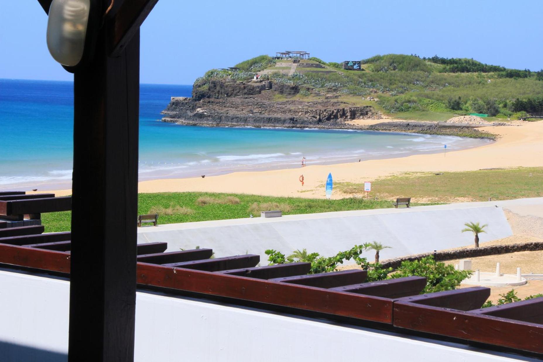 Beachcastle & Sea View Villa