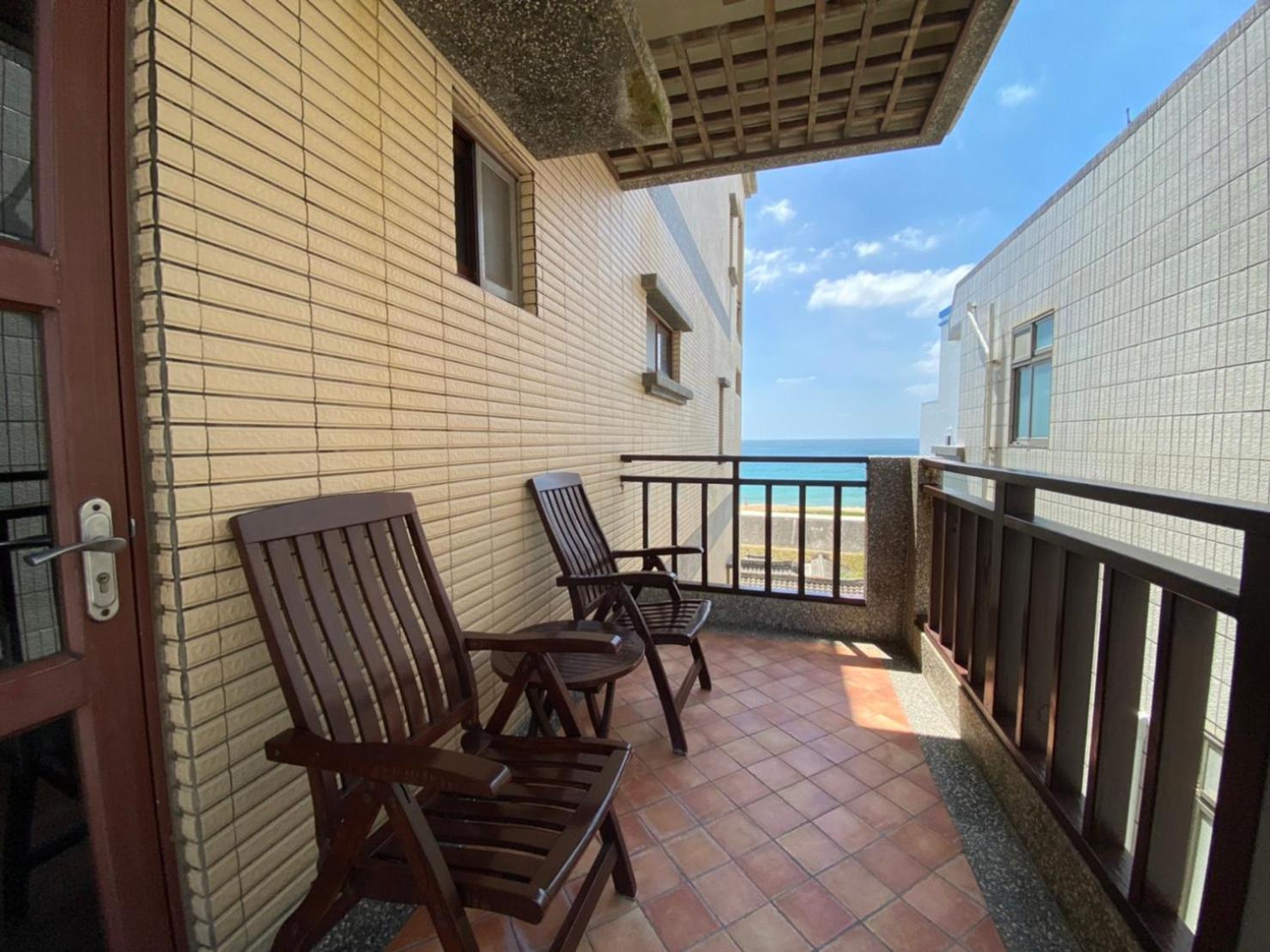 Beachcastle & Sea View Villa