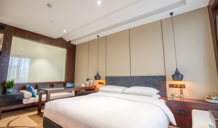 Yantai Meiya International ApartHotel (Previous Ramada Plaza)