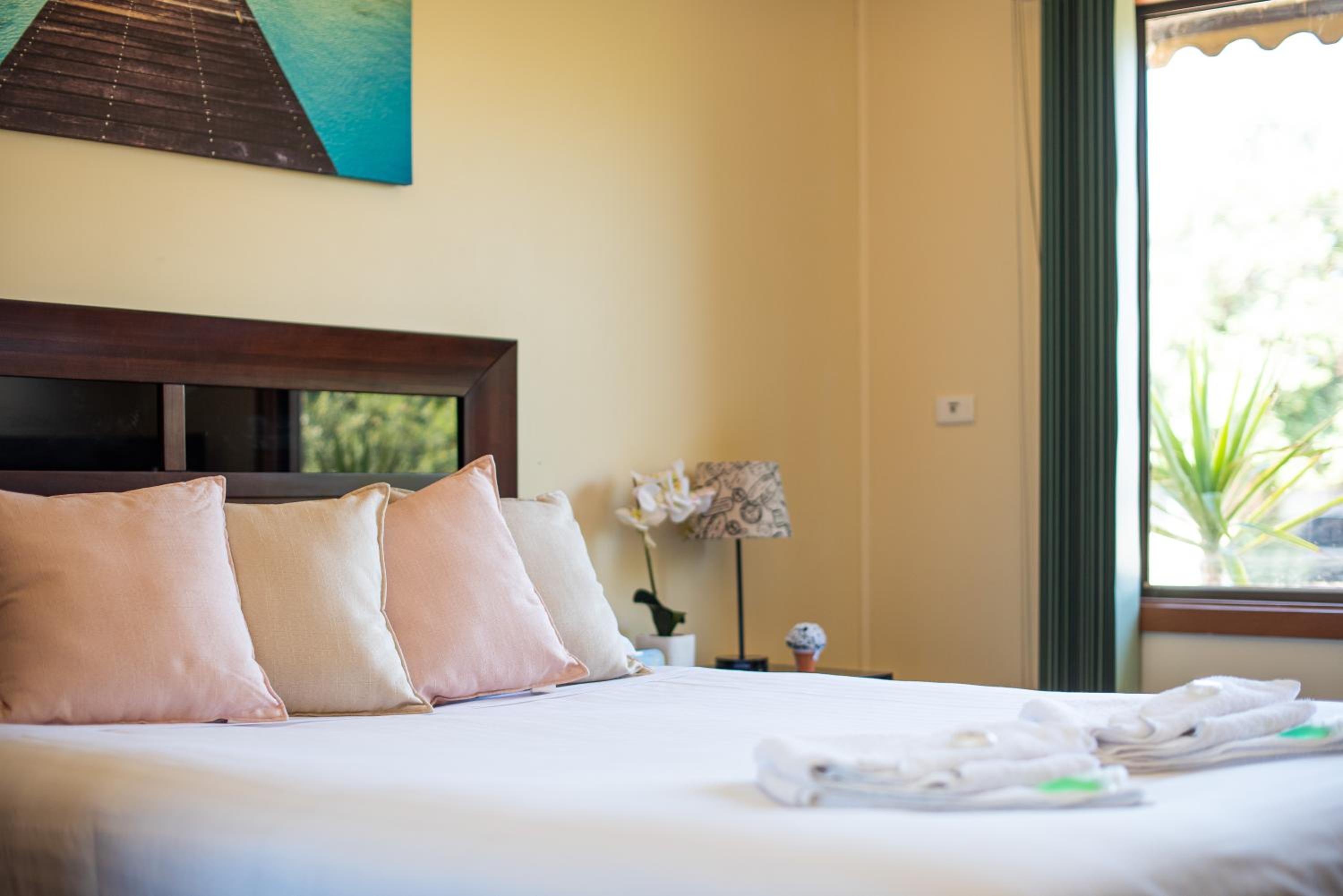 Footprints in the Sand, Silver Sands Beach House