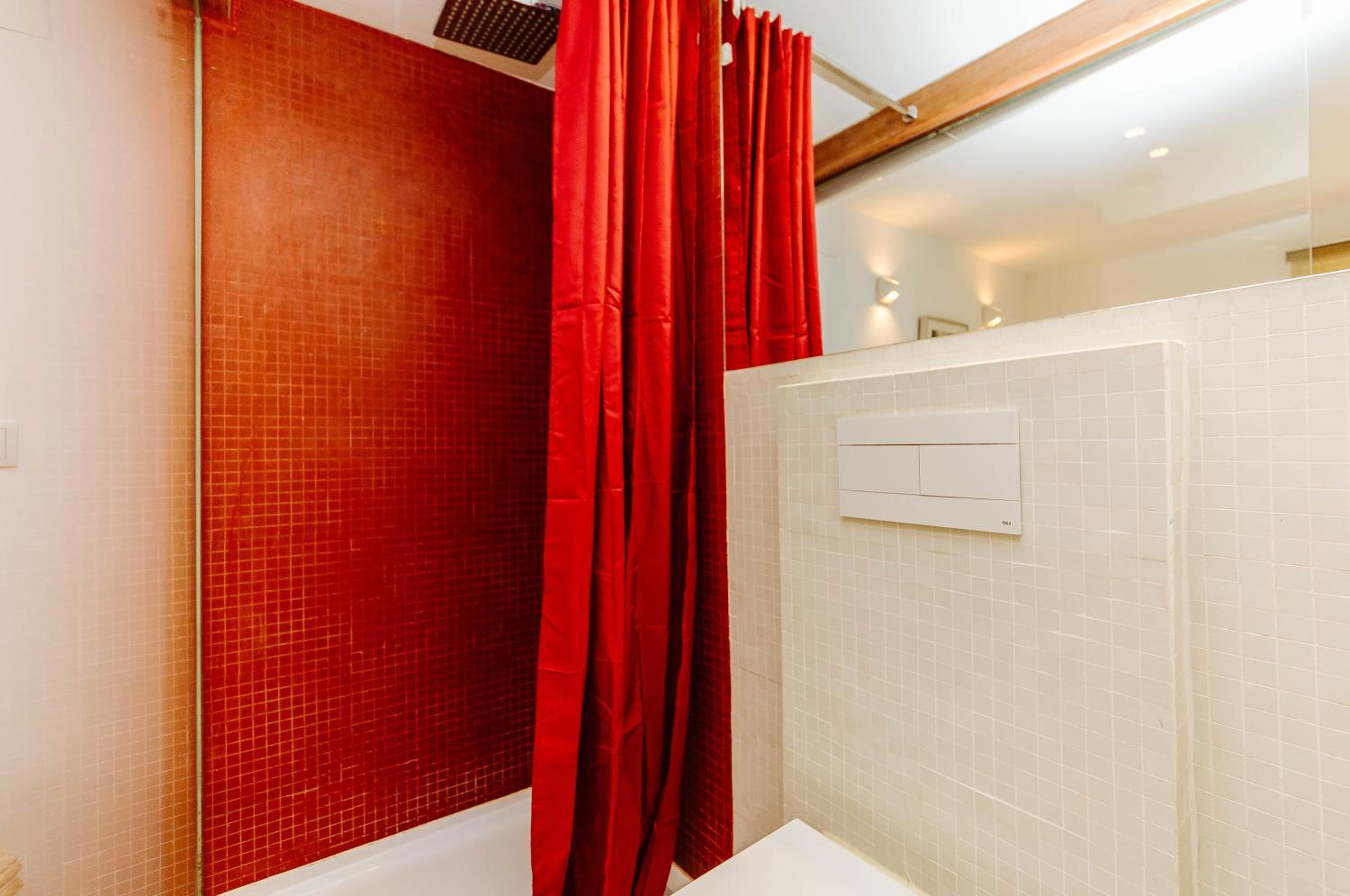 Rent4Rest Bairro Alto Charming 1Bd Apartment
