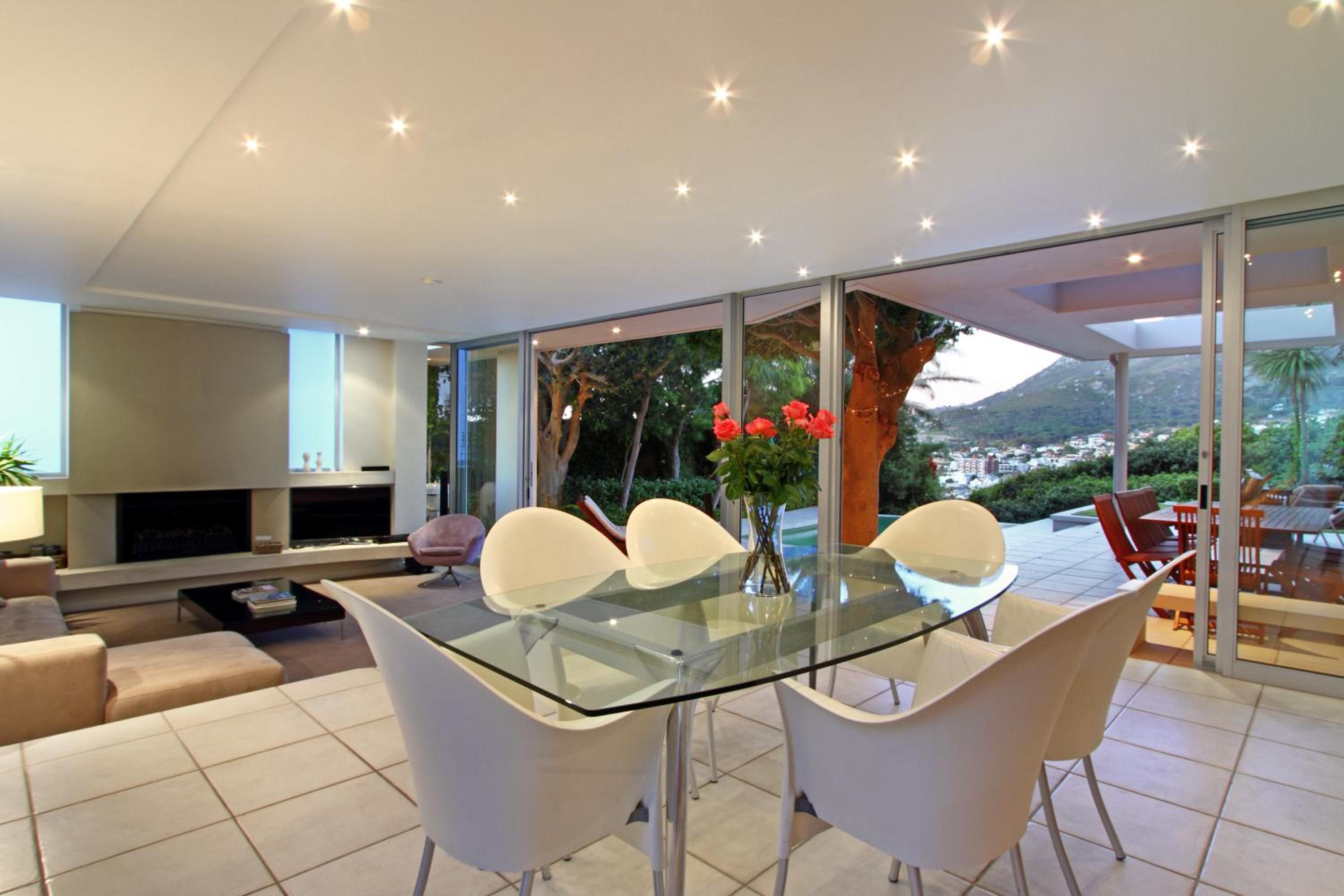 Lion's View Villa & Apartment