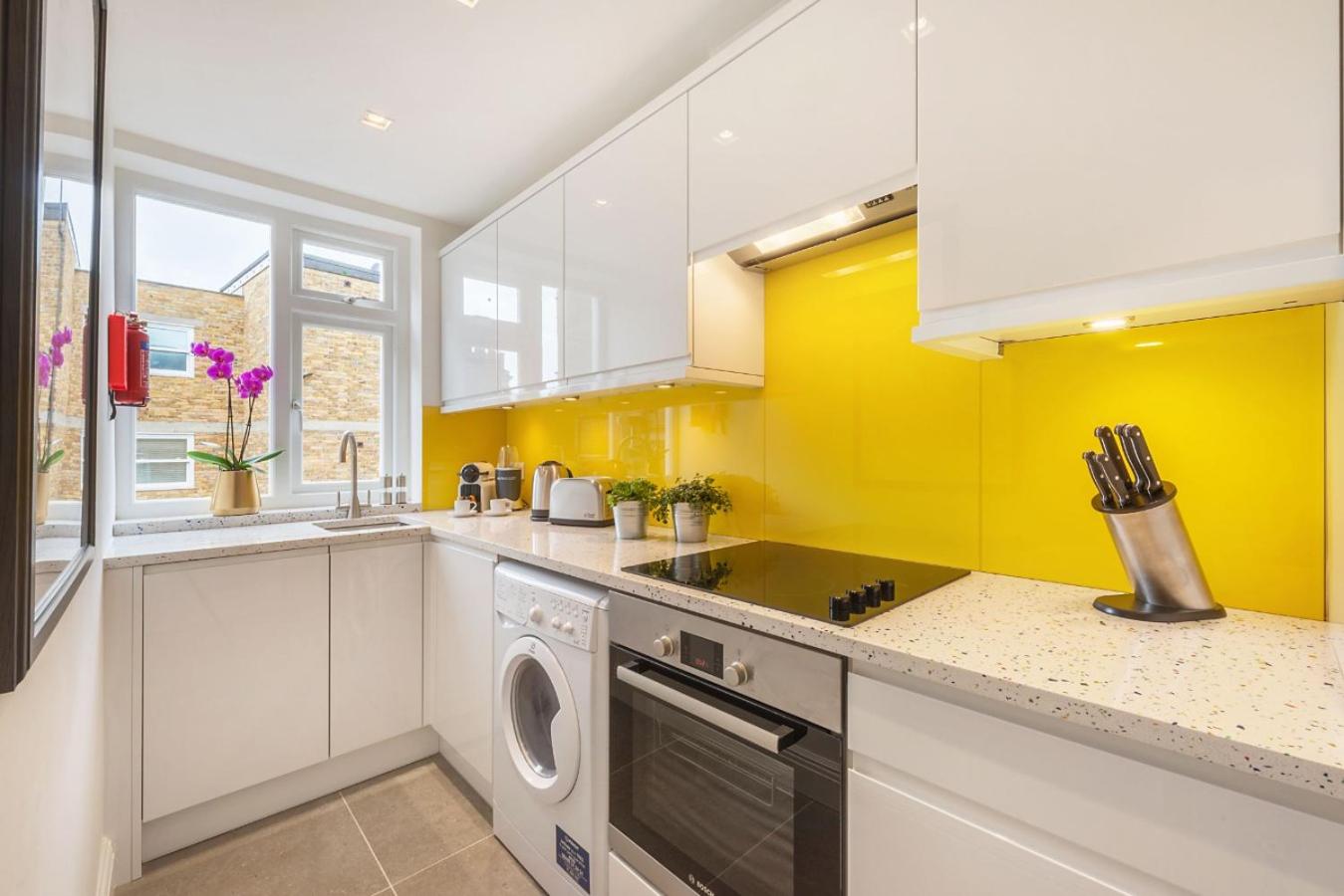 Marylebone - Wyndham Street by Viridian Apartments