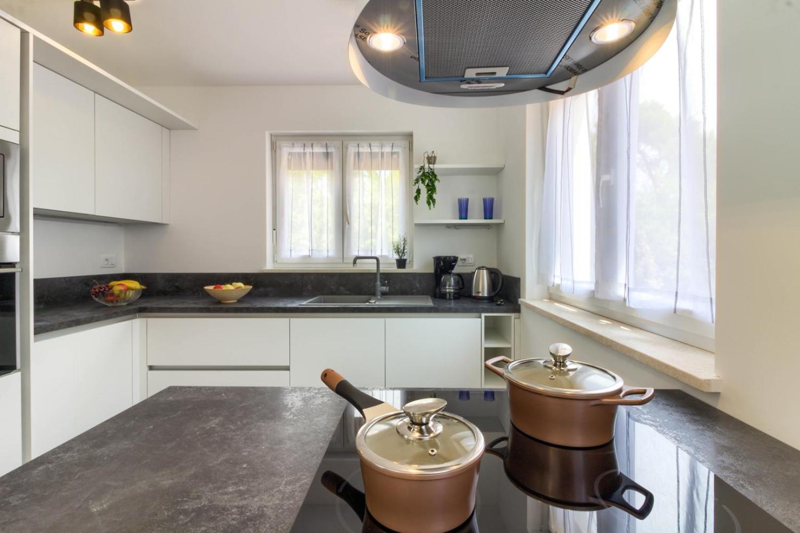 Modern Villa Flavia in Medulin near the beach view 4