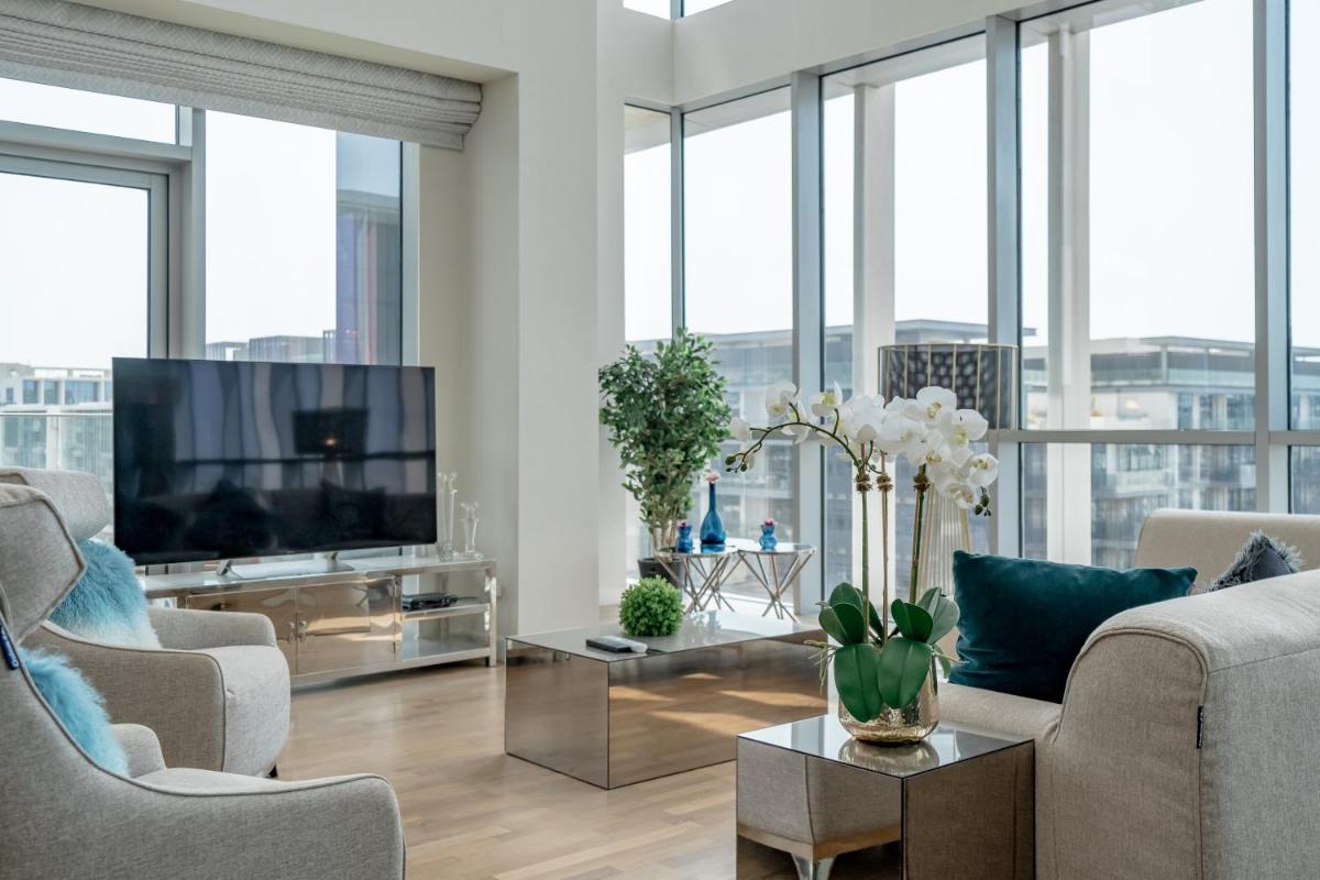 HiGuests - Stunning Family Size Apt with Panoramic Views