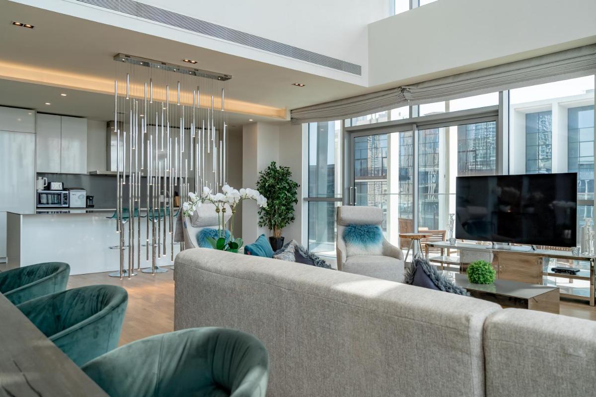 HiGuests - Stunning Family Size Apt with Panoramic Views