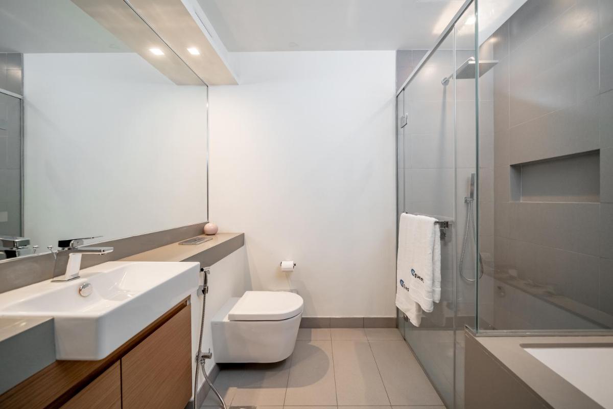 HiGuests - Stunning Family Size Apt with Panoramic Views