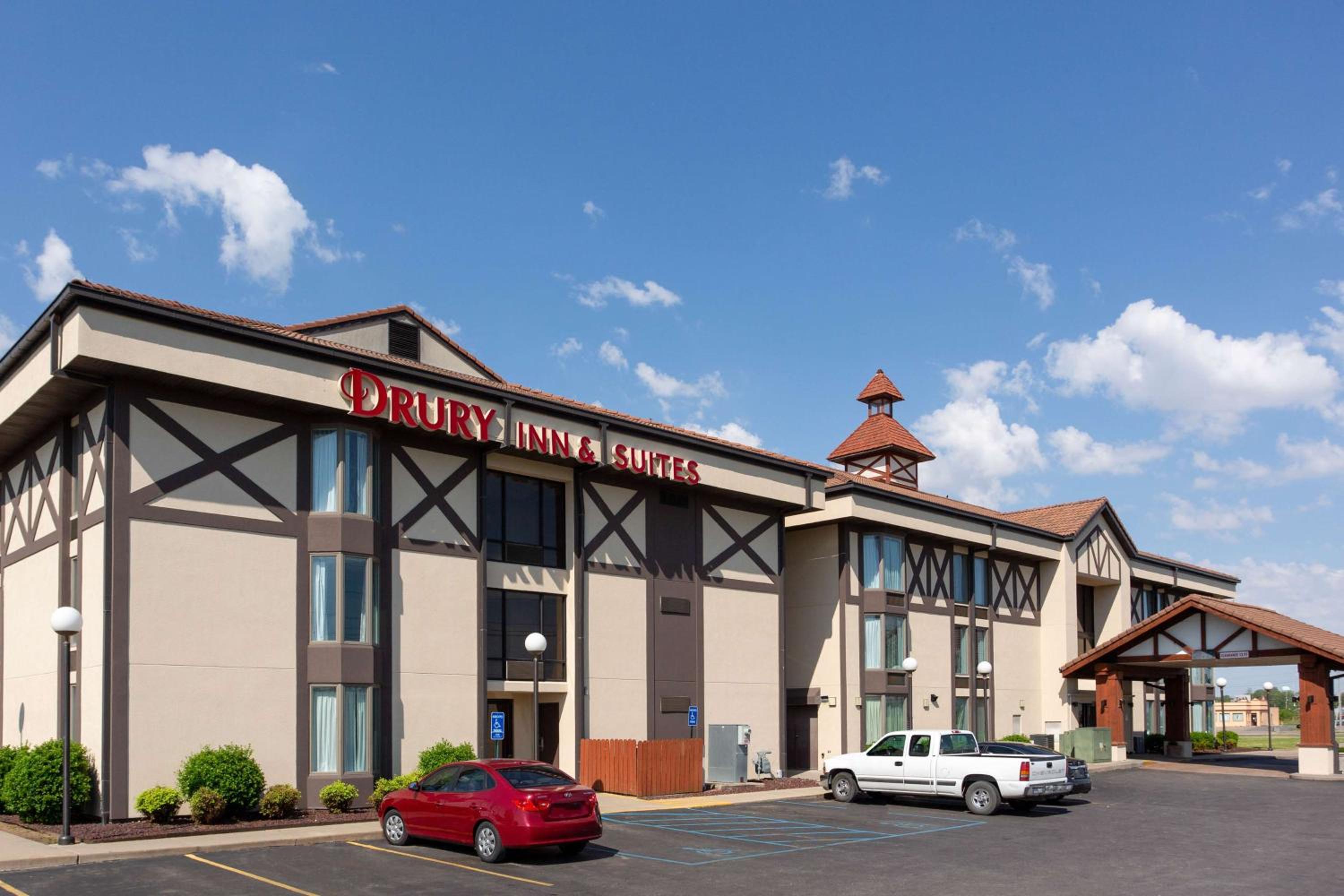 Blytheville Vacations - Drury Inn  Suites Hayti Caruthersville - Property Image 1