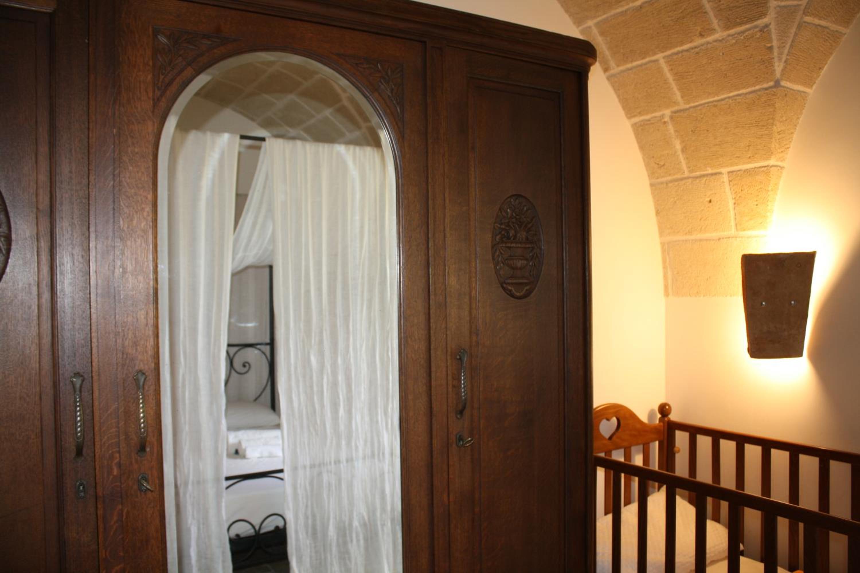 Photo 48