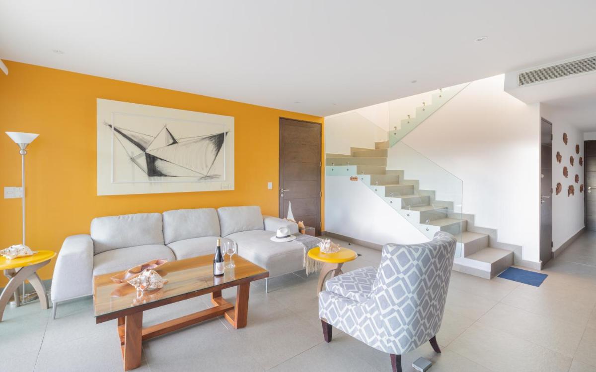 Stunning and Exclusive 3BR PentHouse in Playa del Carmen with Private Pool and Terrace view 3