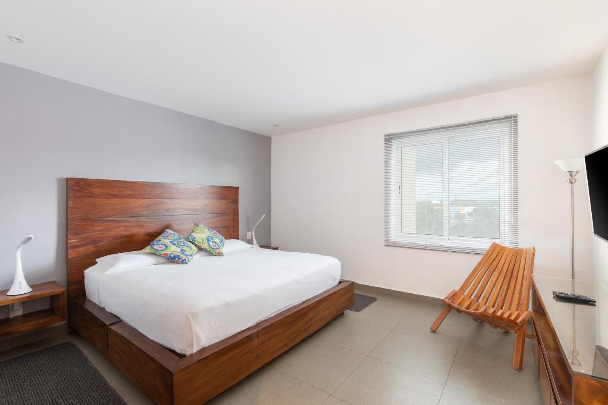 Stunning and Exclusive 3BR PentHouse in Playa del Carmen with Private Pool and Terrace view 2