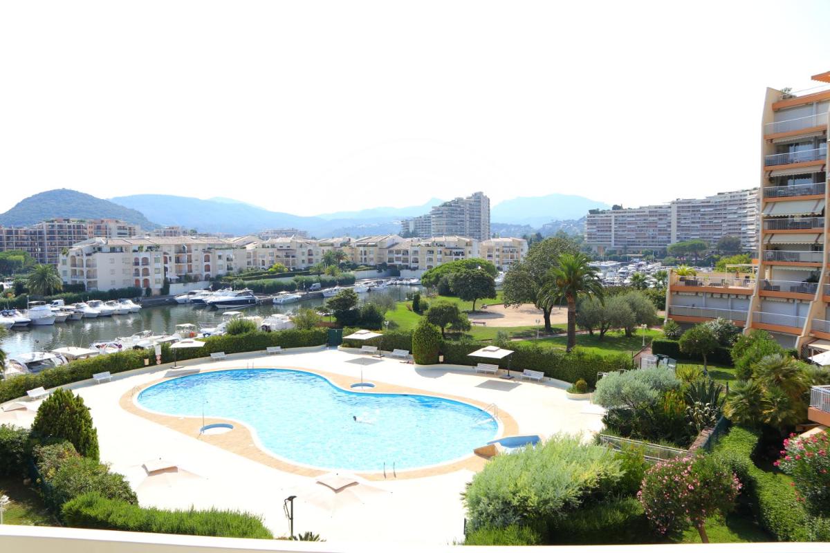 Somptueux 3 pièces vue sur piscine, photo 10
