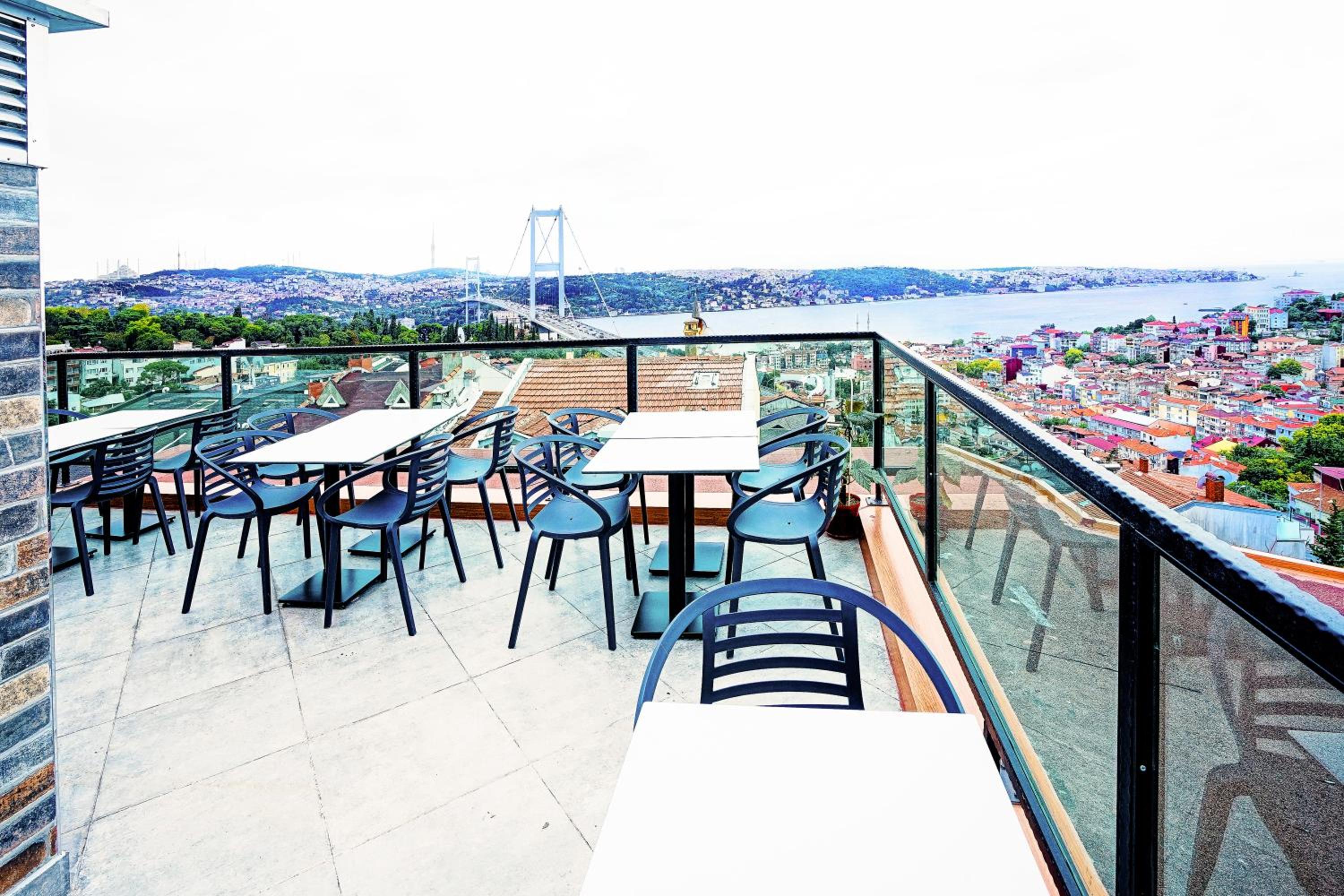 Class Hotel Bosphorus With Jacuzzi - Image 7