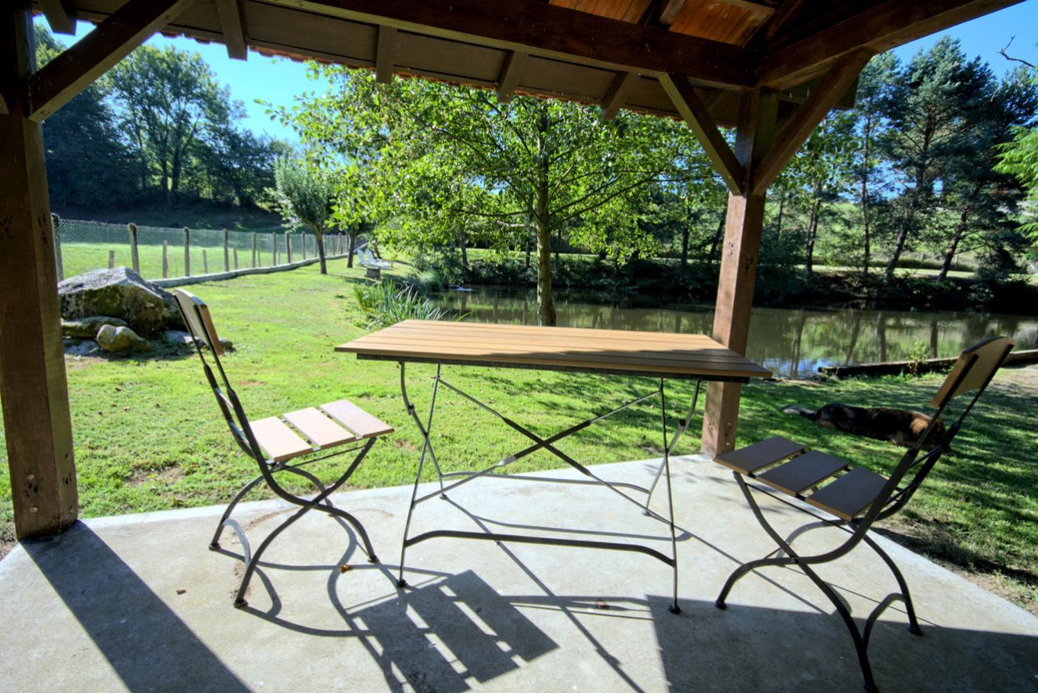 Le Petit Lac view 3