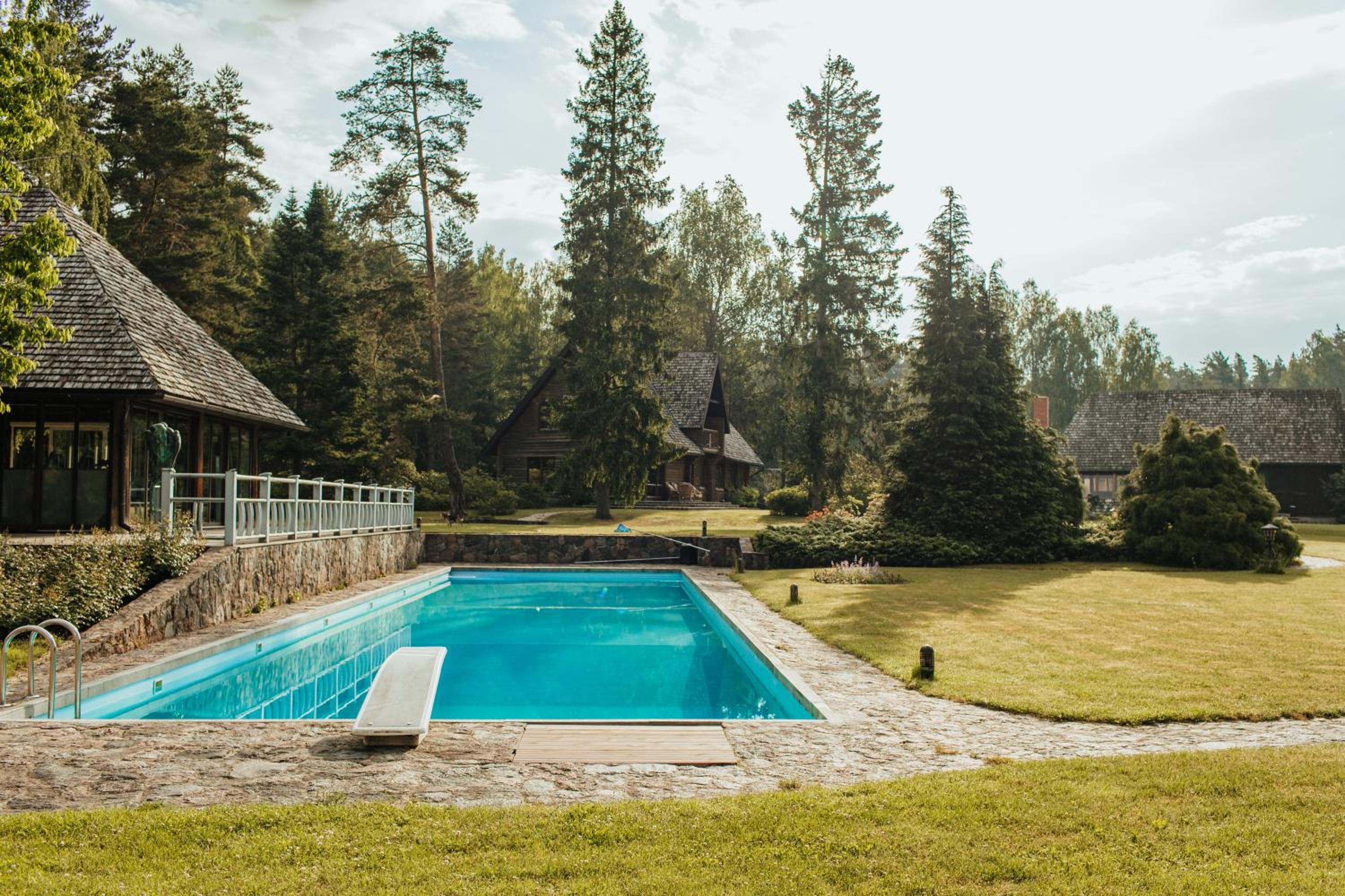 Log Cabin view 3