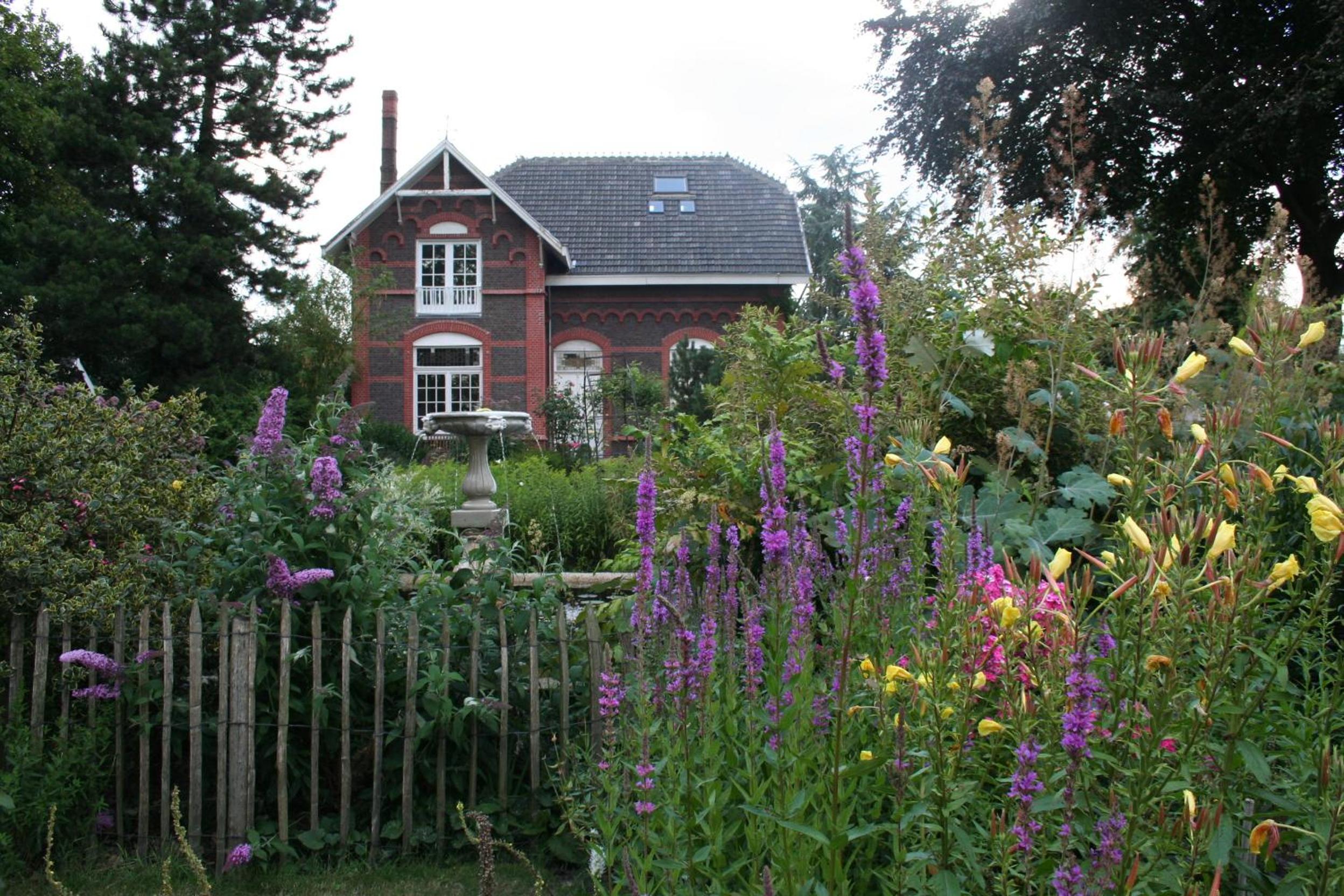 Villa Wambach view 2