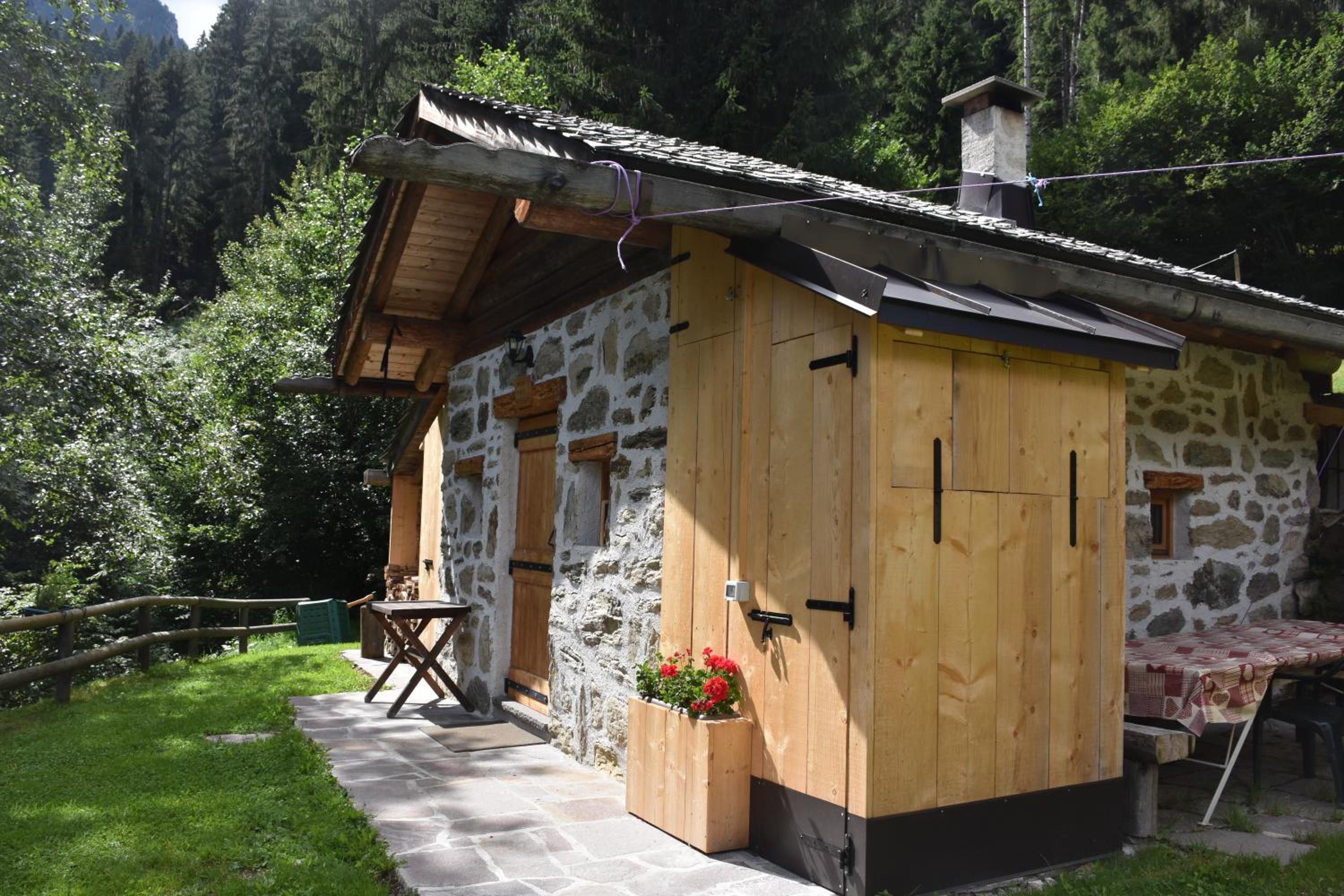 The "small" Alpine Chalet & Dolomites Retreat view 3