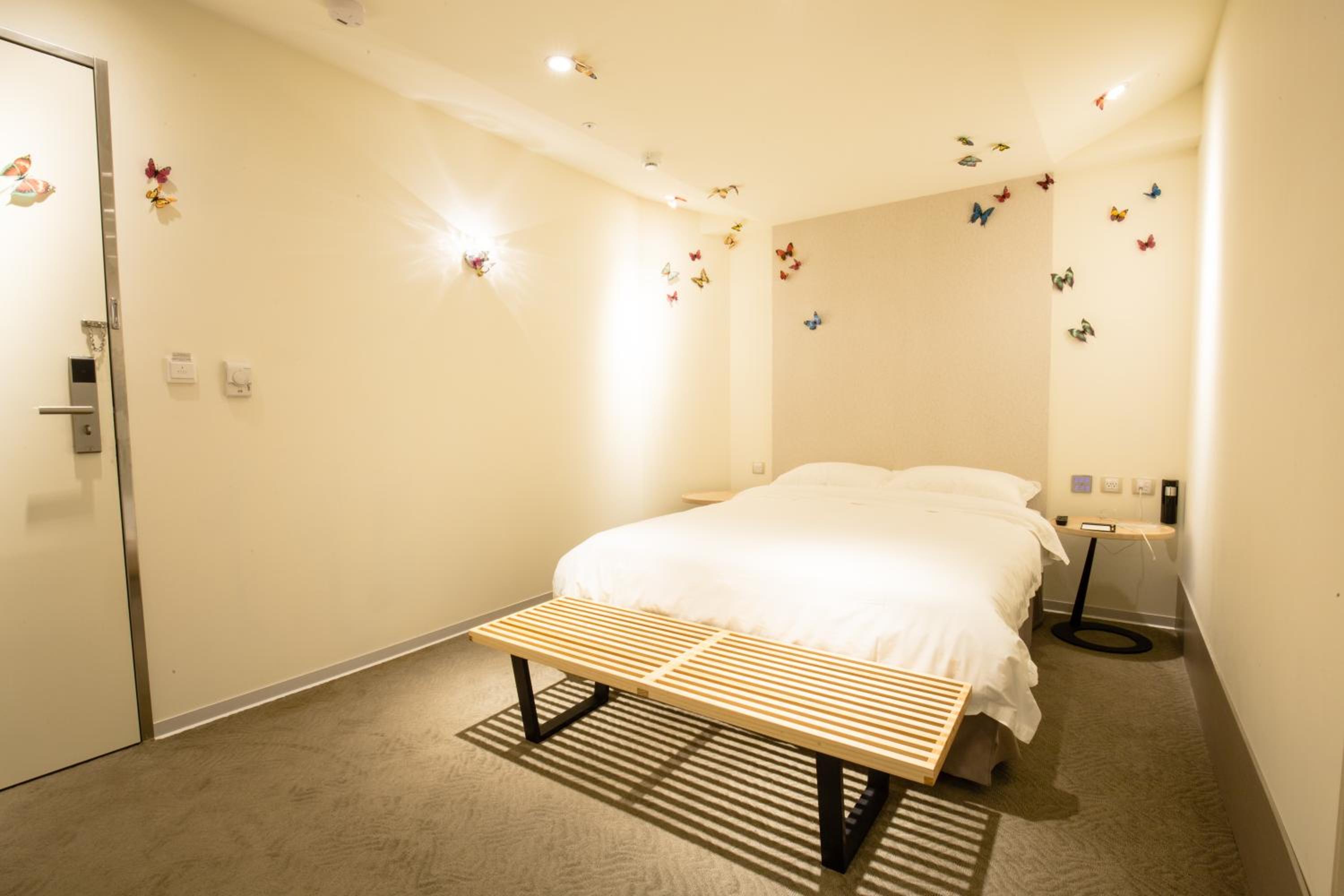 Walker Hotel. Ximen