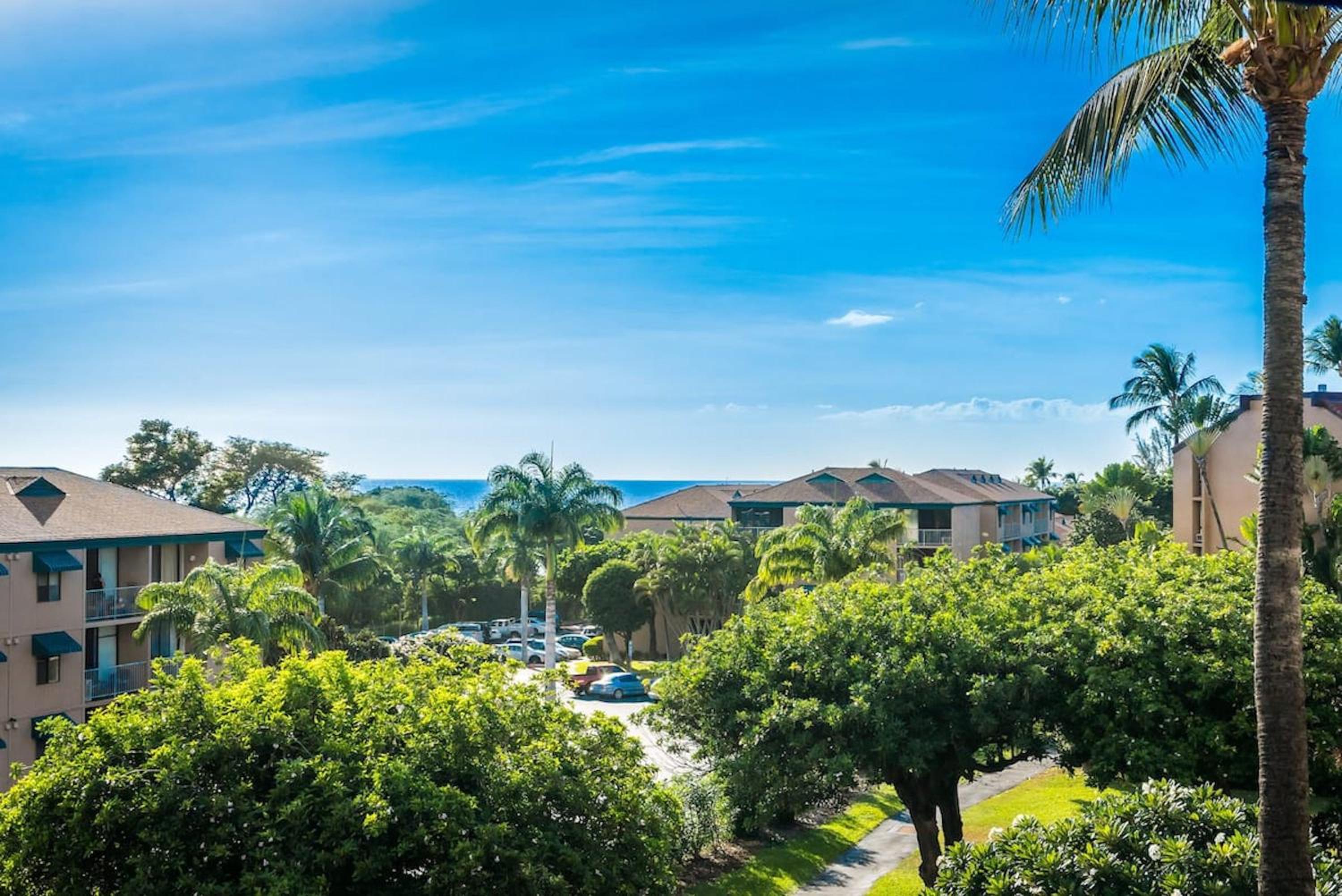 1BD Condo with Ocean Views: 40% OFF, Self Check-In view 3