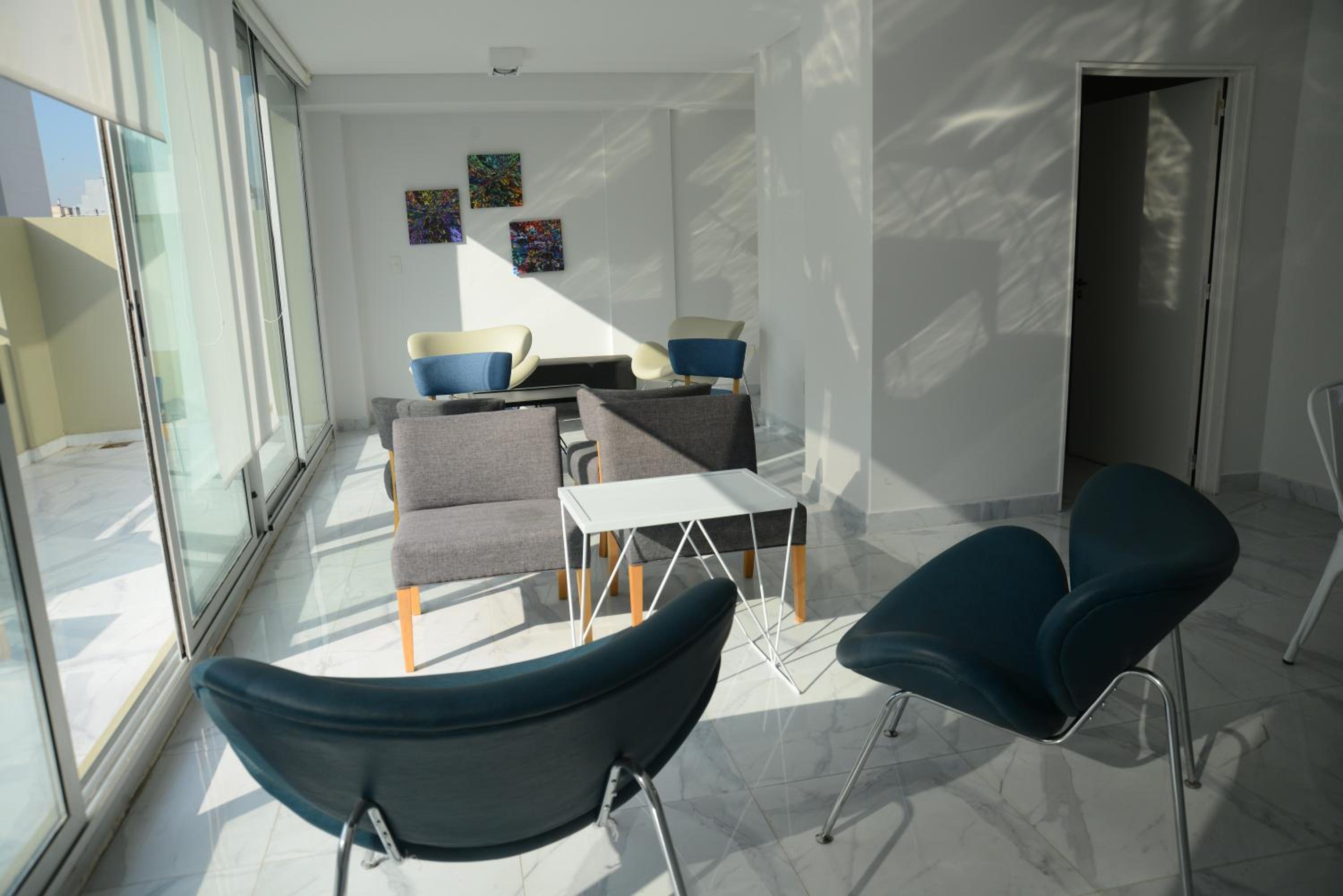 Montañeses 2830 Modern Flat